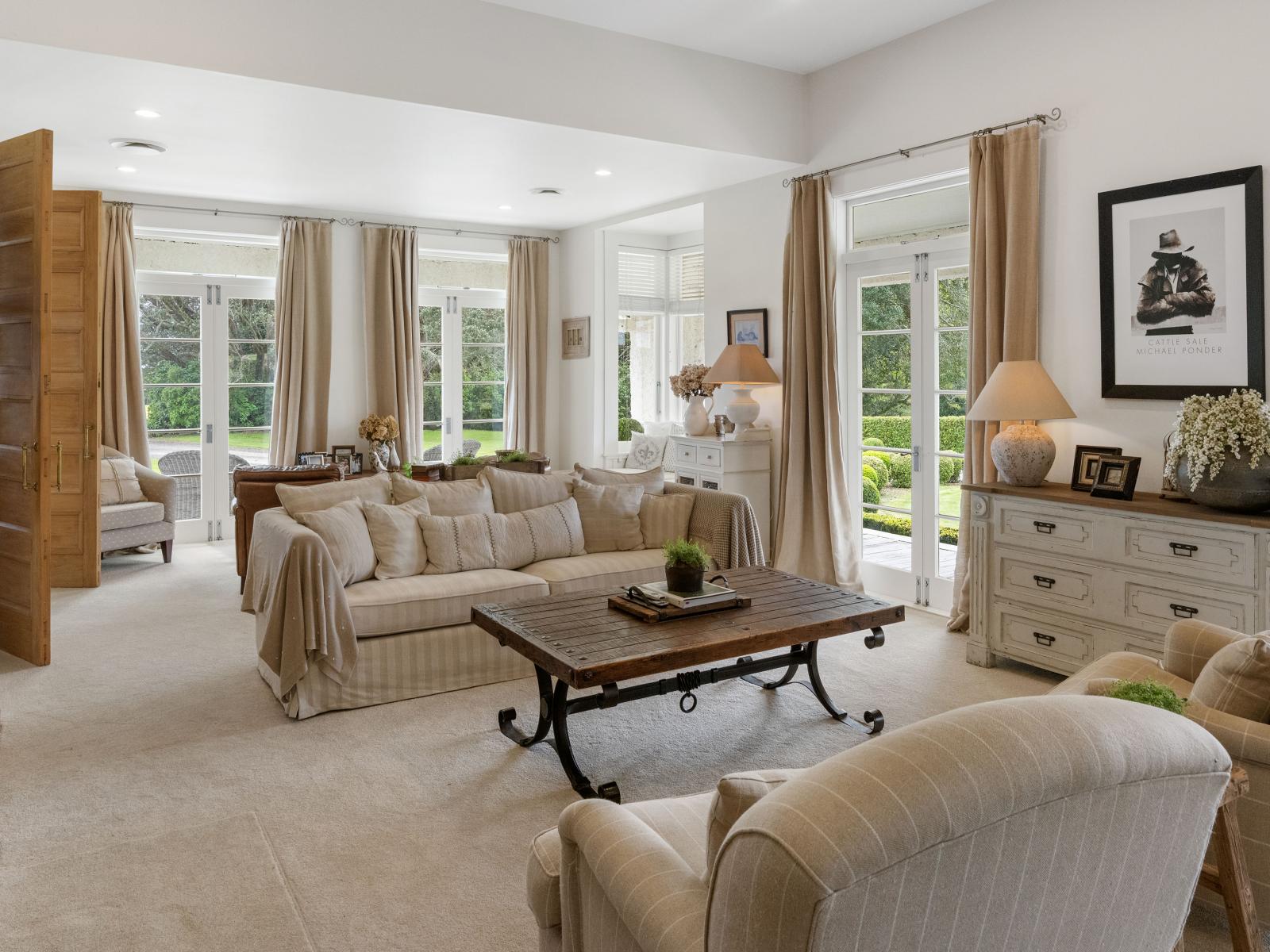 132 South Manakau Road , Manakau