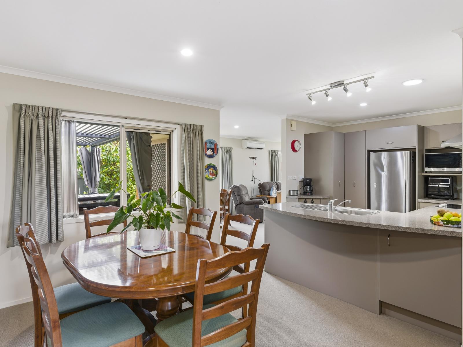 63 Weraroa Road, Levin