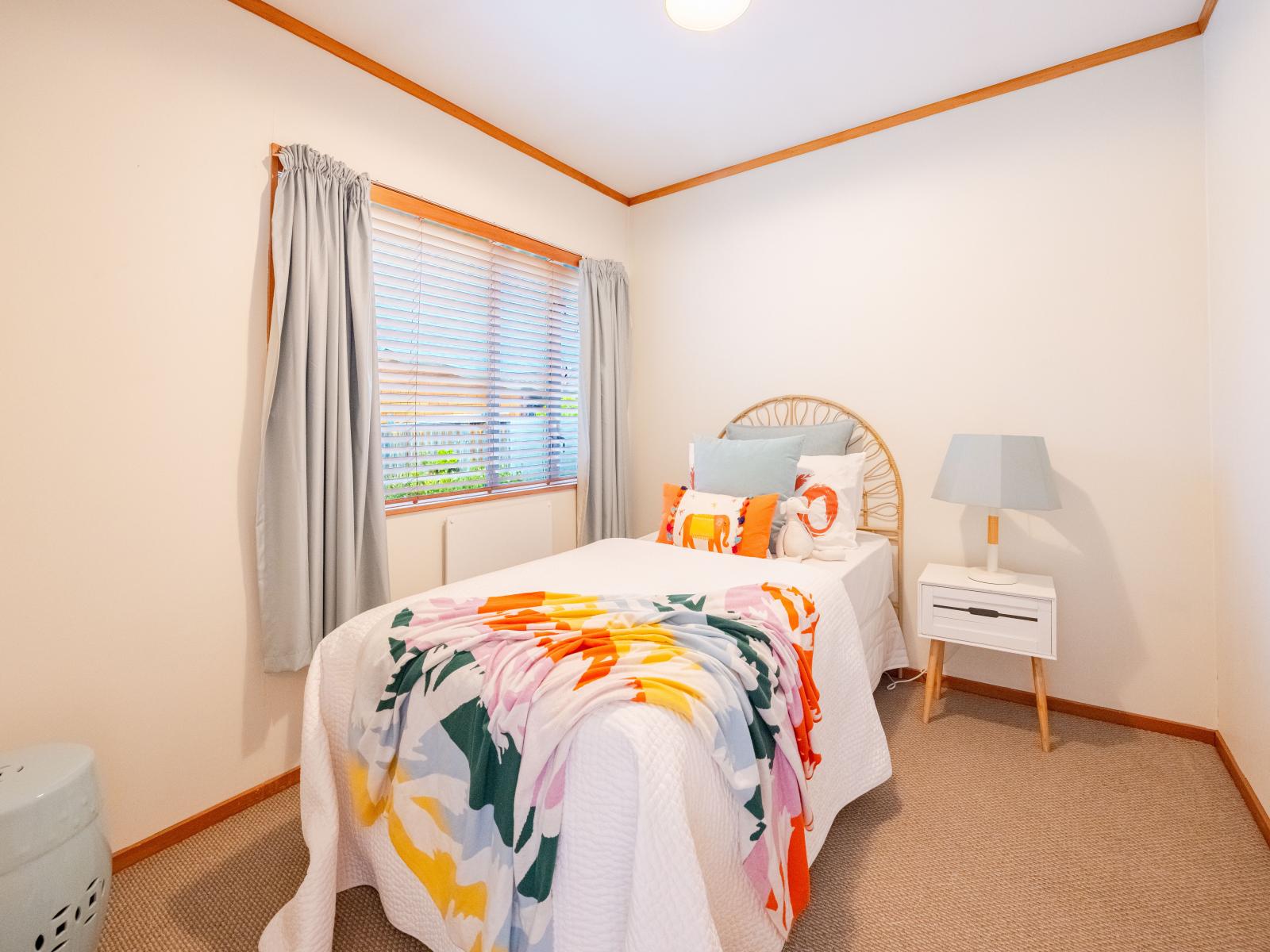 2/411 Eastbourne Street East, Hastings