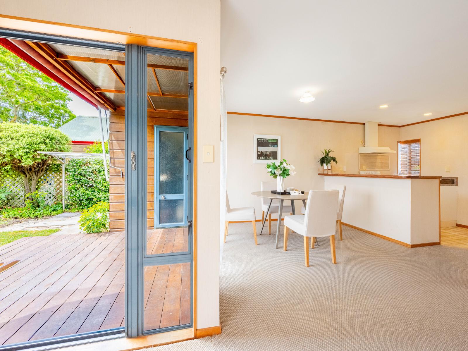 2/411 Eastbourne Street East, Hastings