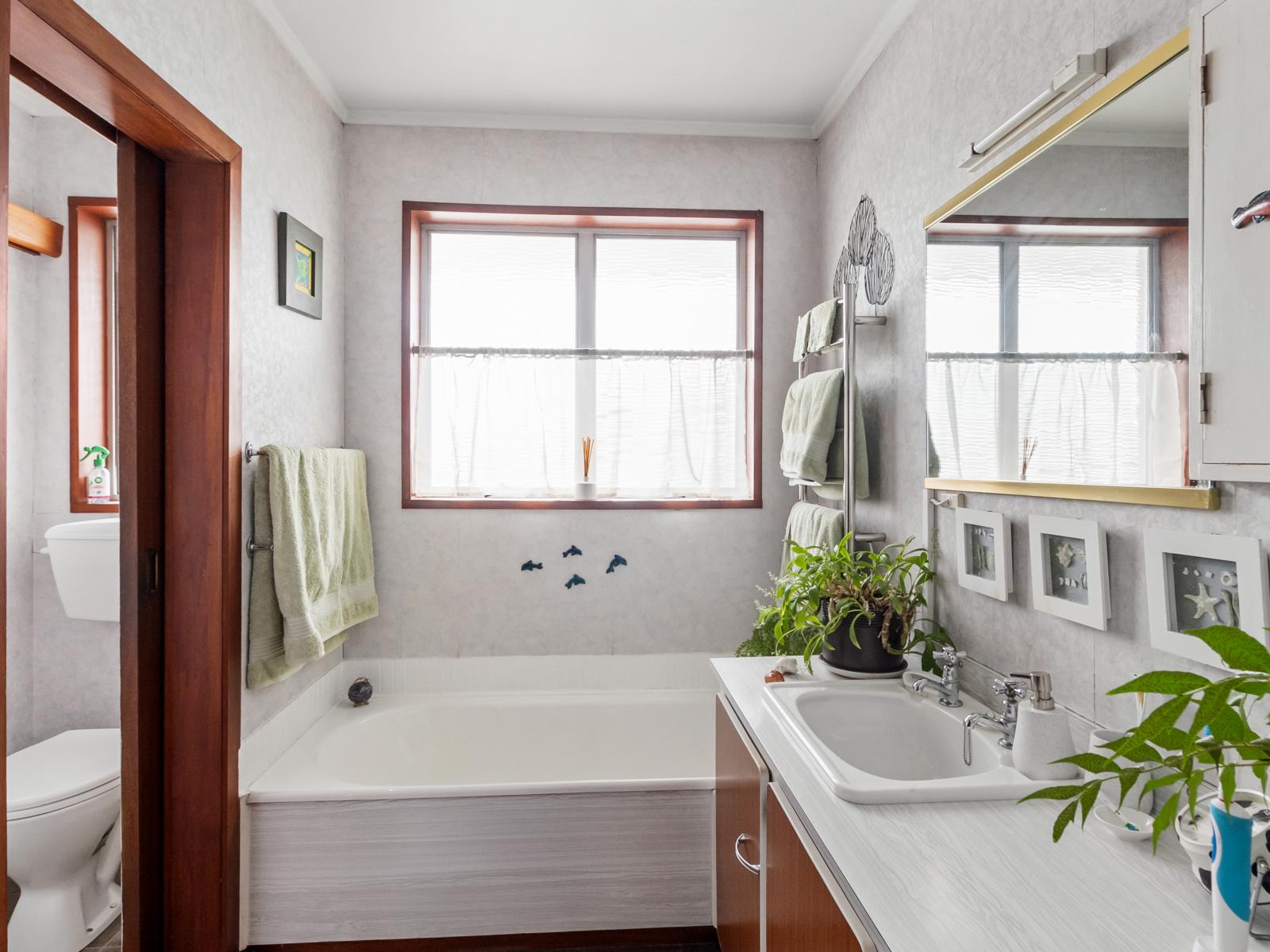 76 Luxmoore Road, Marchwiel