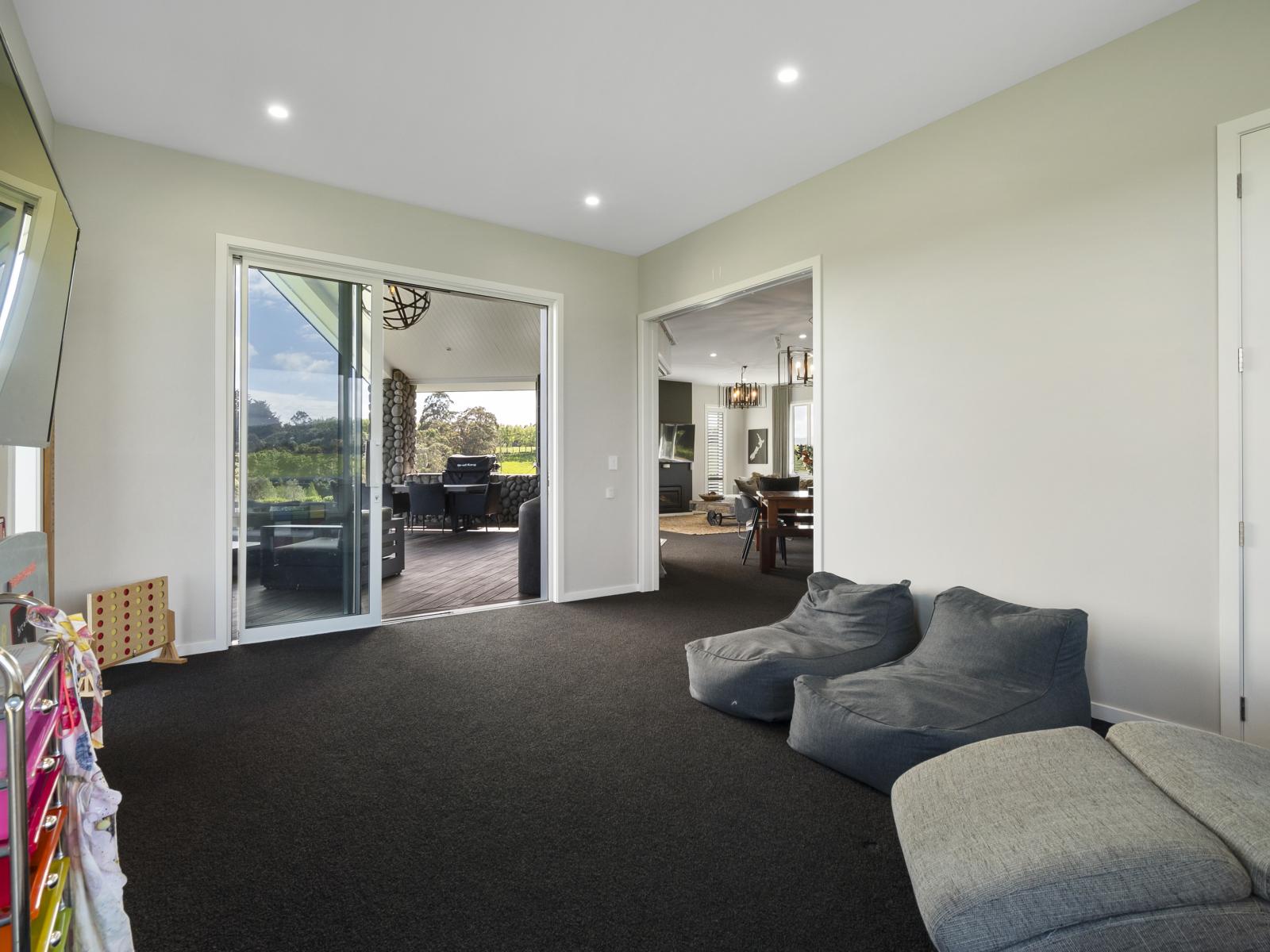 104 Kahuterawa Road, Linton