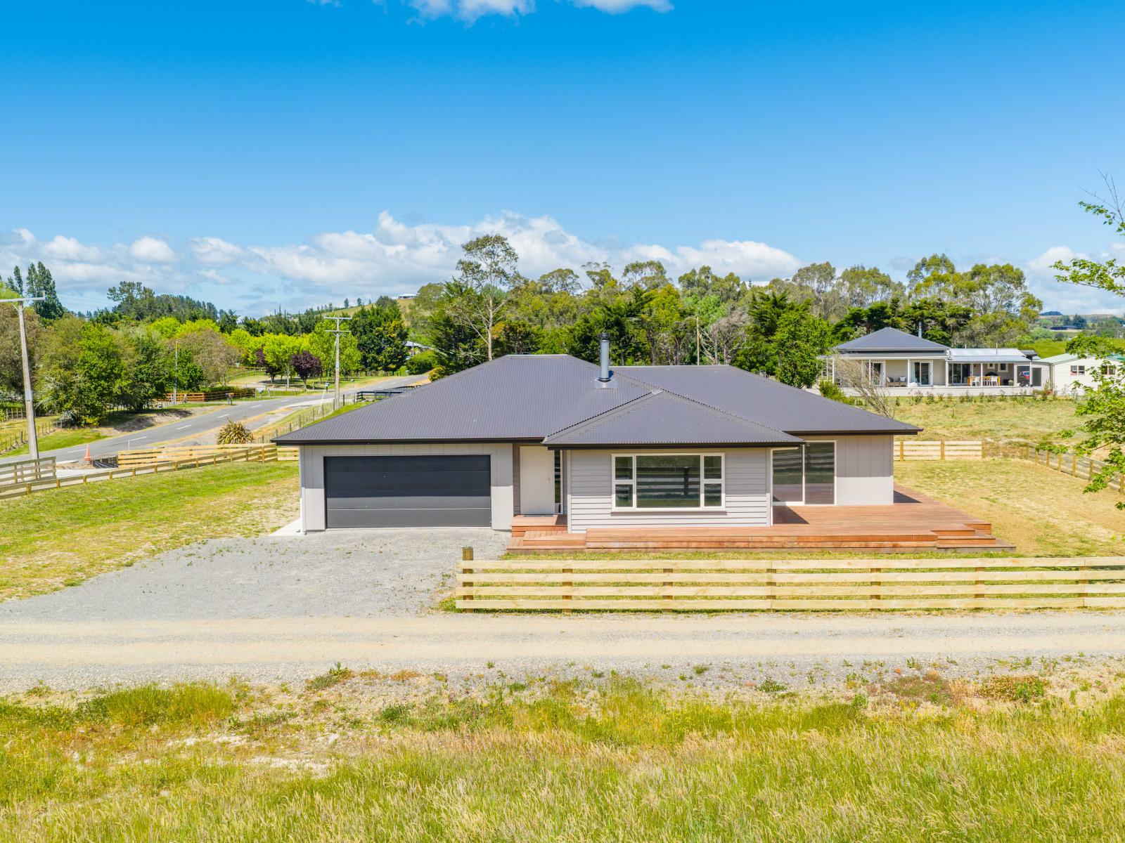 300 White Road, Otane