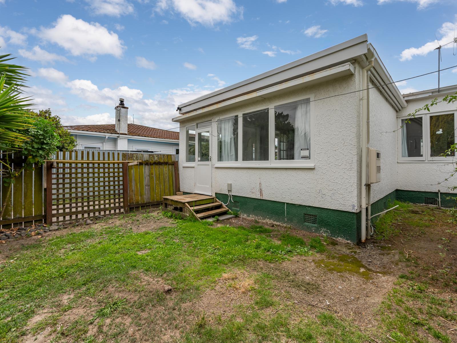 615A Duke Street, Mahora