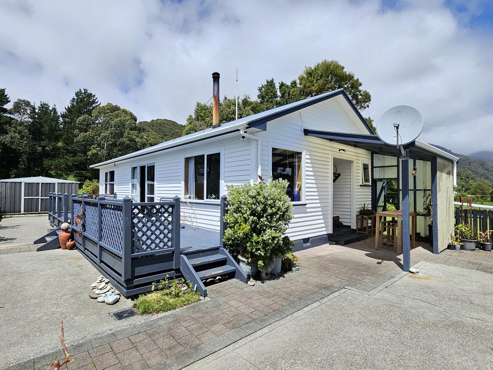 3103 Coast Road, Barrytown