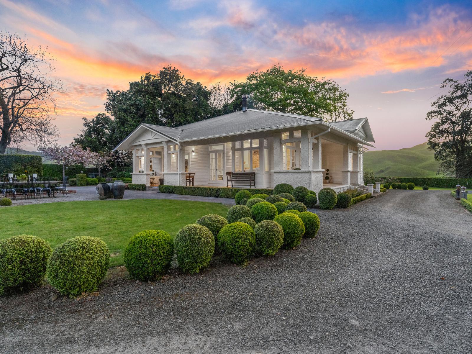 132 South Manakau Road , Manakau