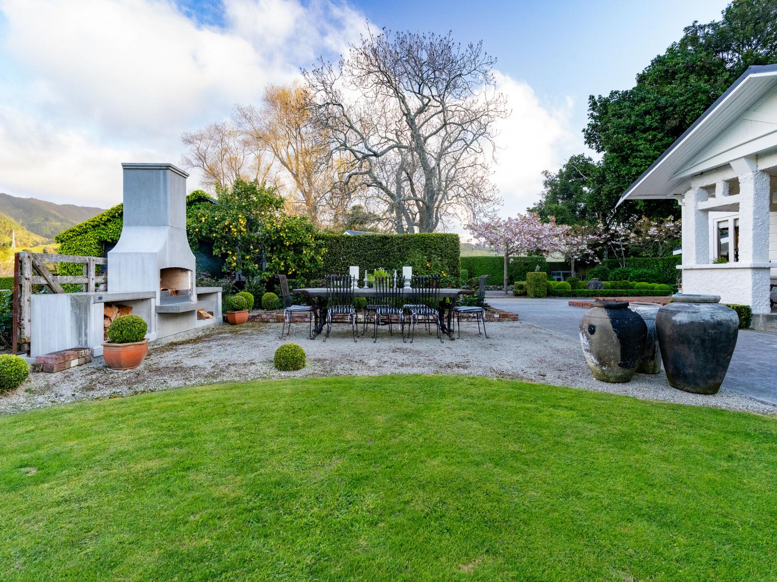 132 South Manakau Road , Manakau