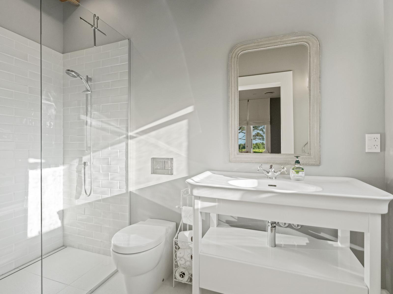 132 South Manakau Road , Manakau