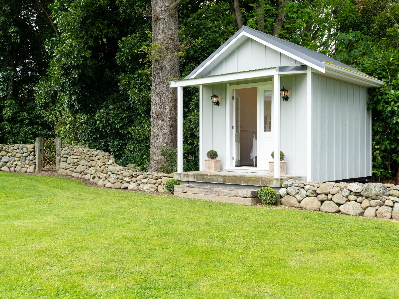 132 South Manakau Road , Manakau