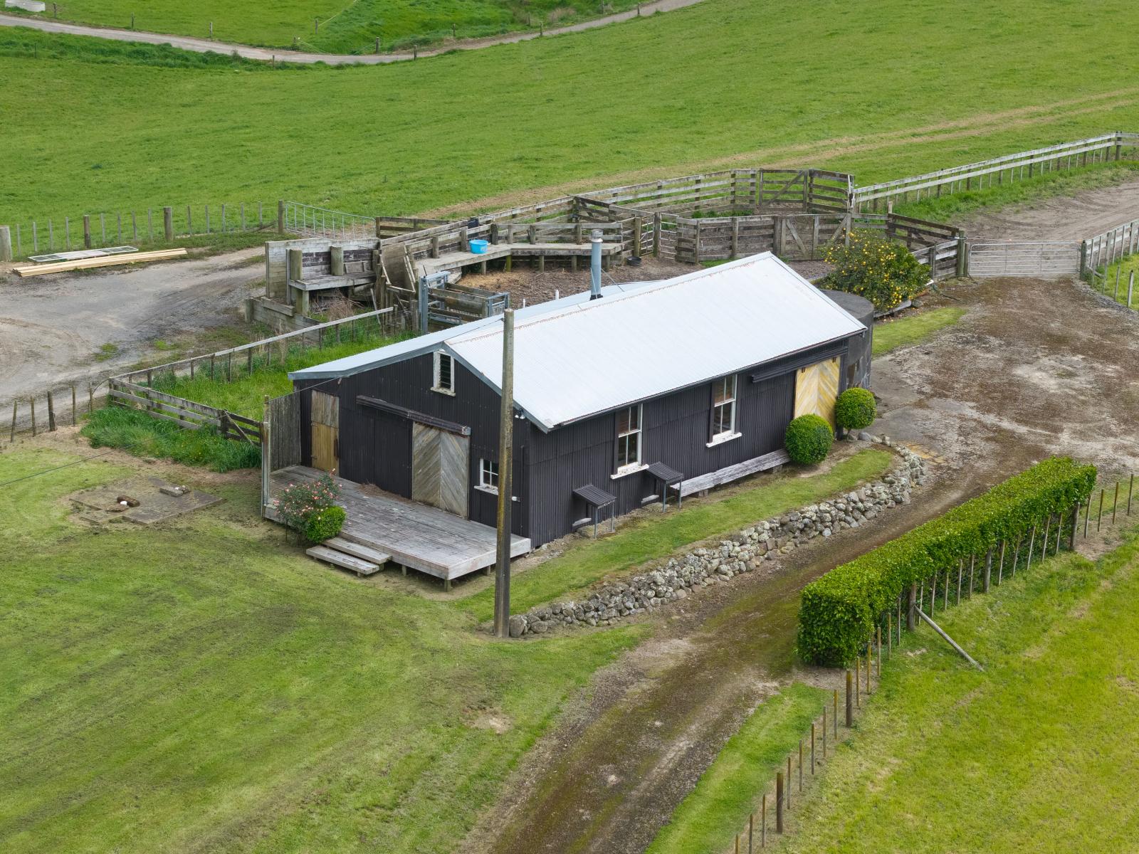 132 South Manakau Road , Manakau