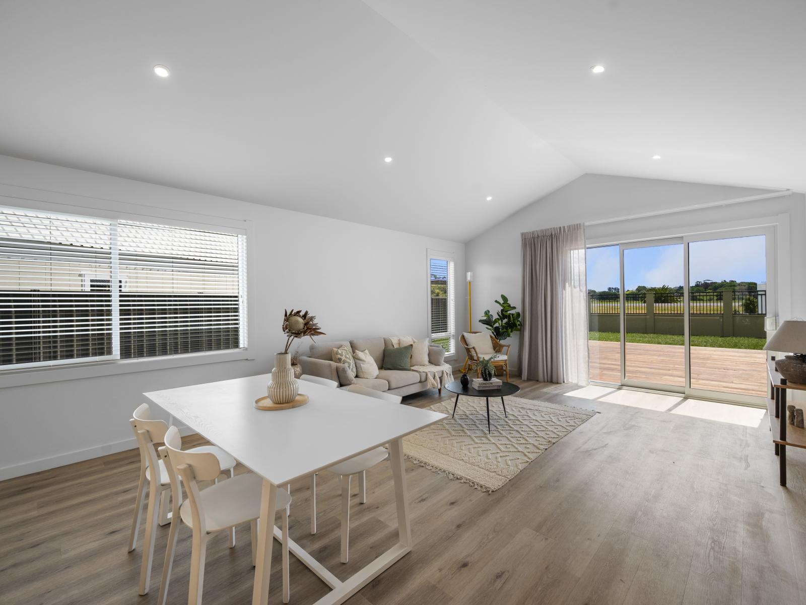 102 Pelorus Avenue, Poraiti