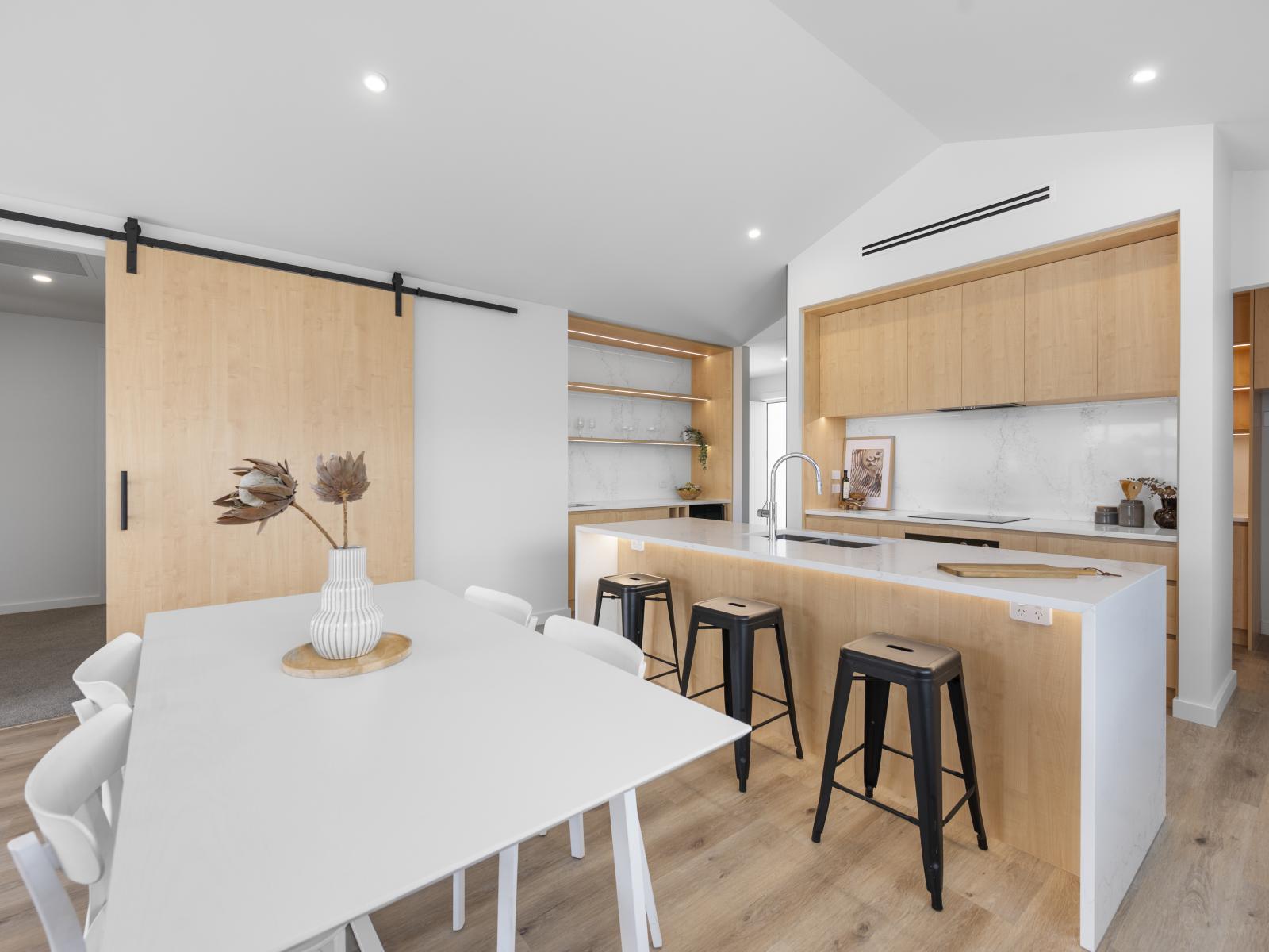 102 Pelorus Avenue, Poraiti