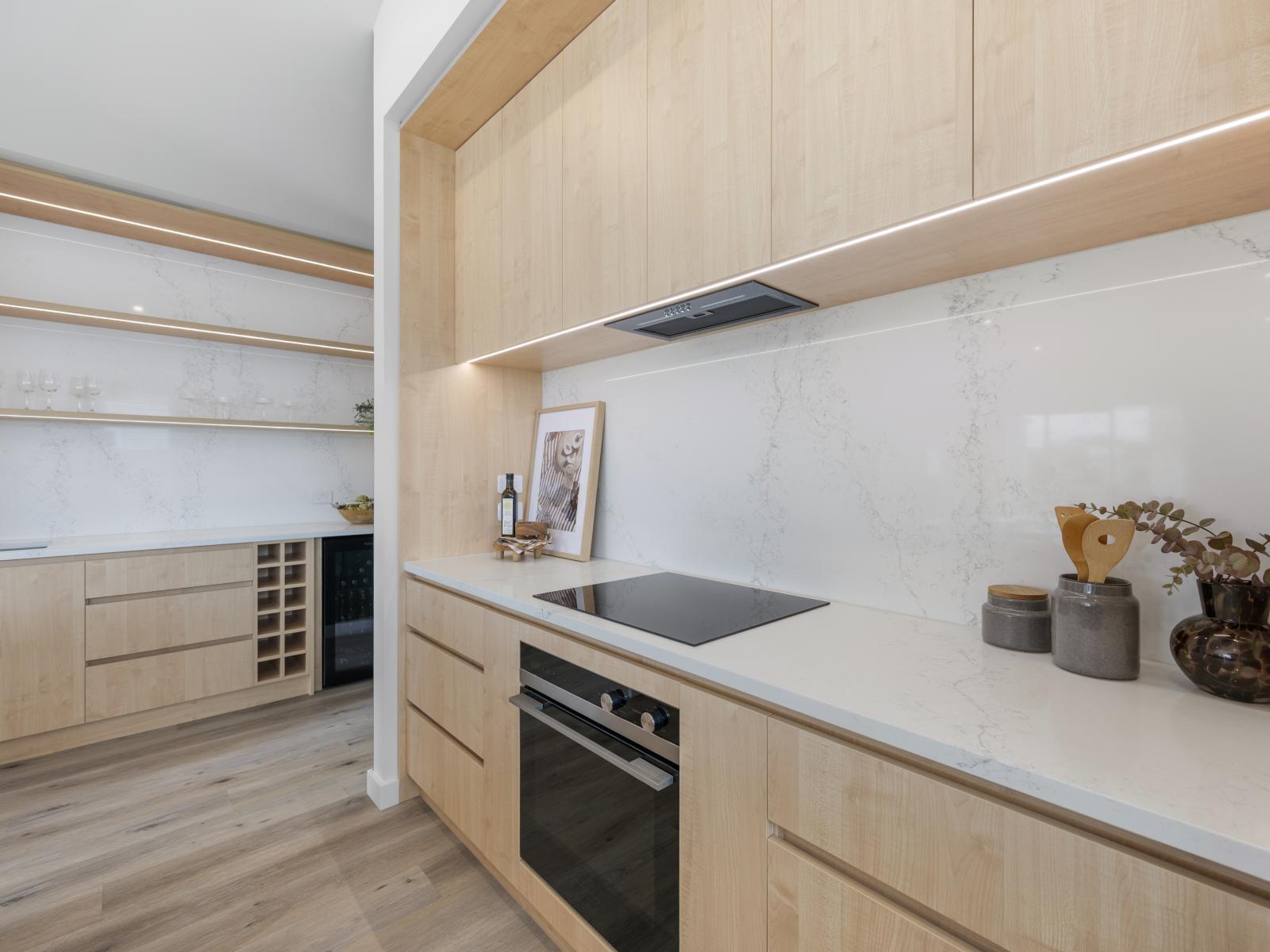 102 Pelorus Avenue, Poraiti