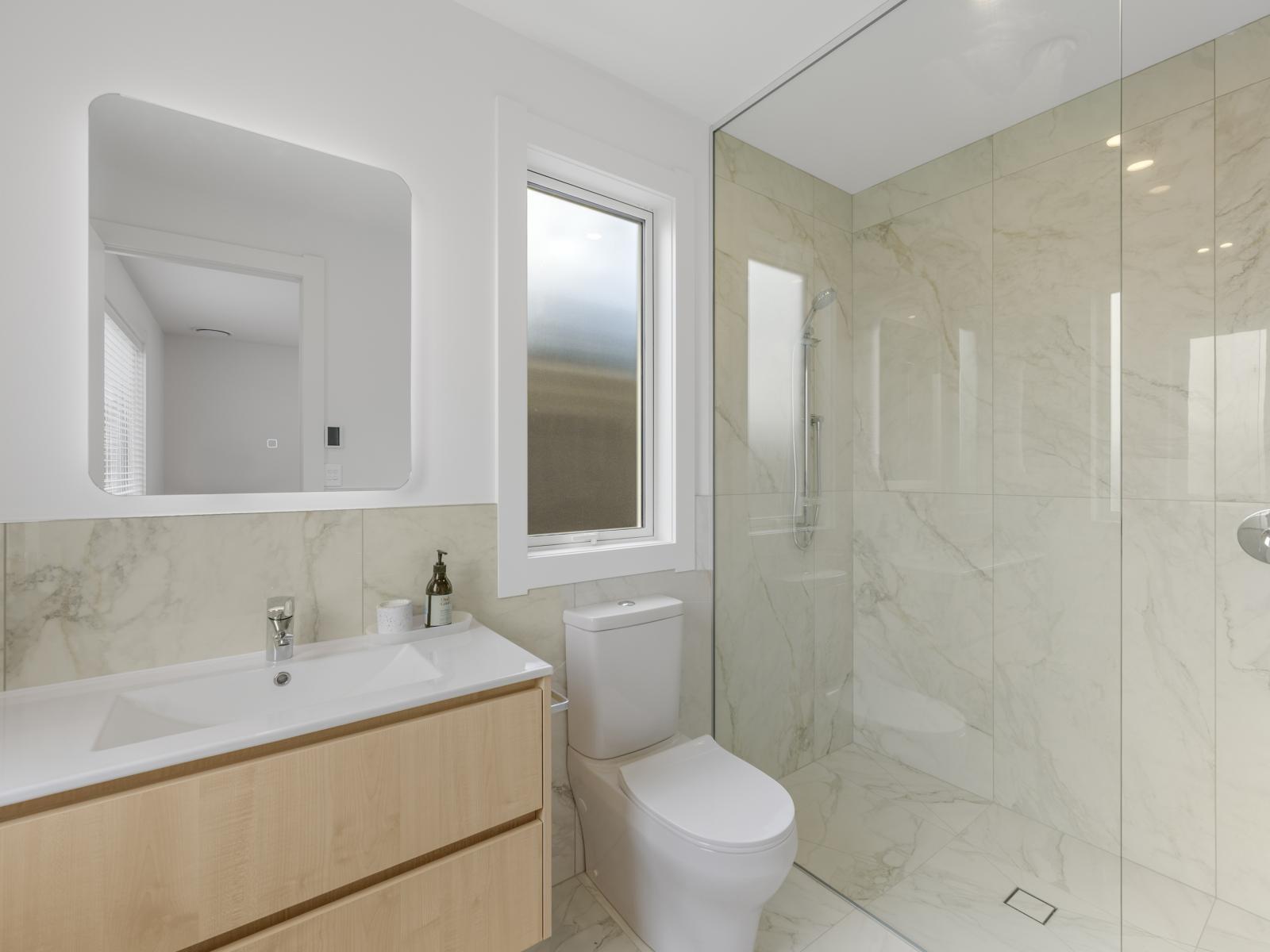 102 Pelorus Avenue, Poraiti