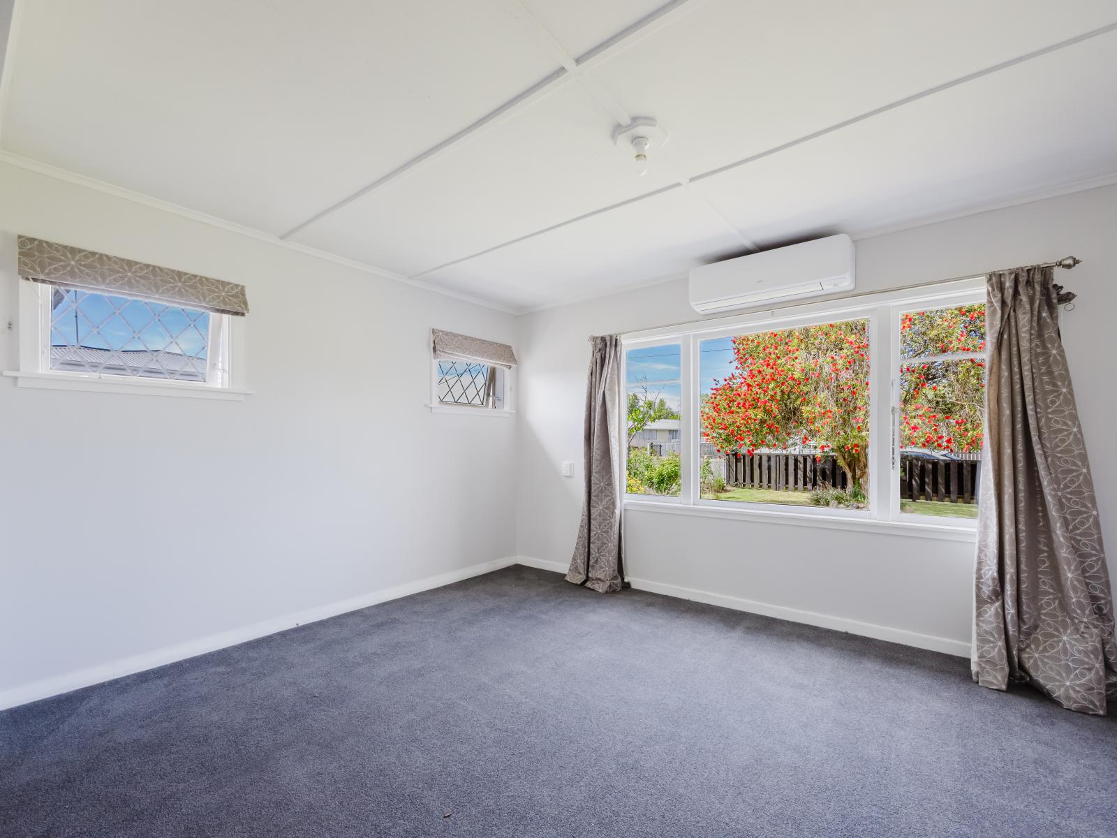 12 Woburn Street, Waipukurau