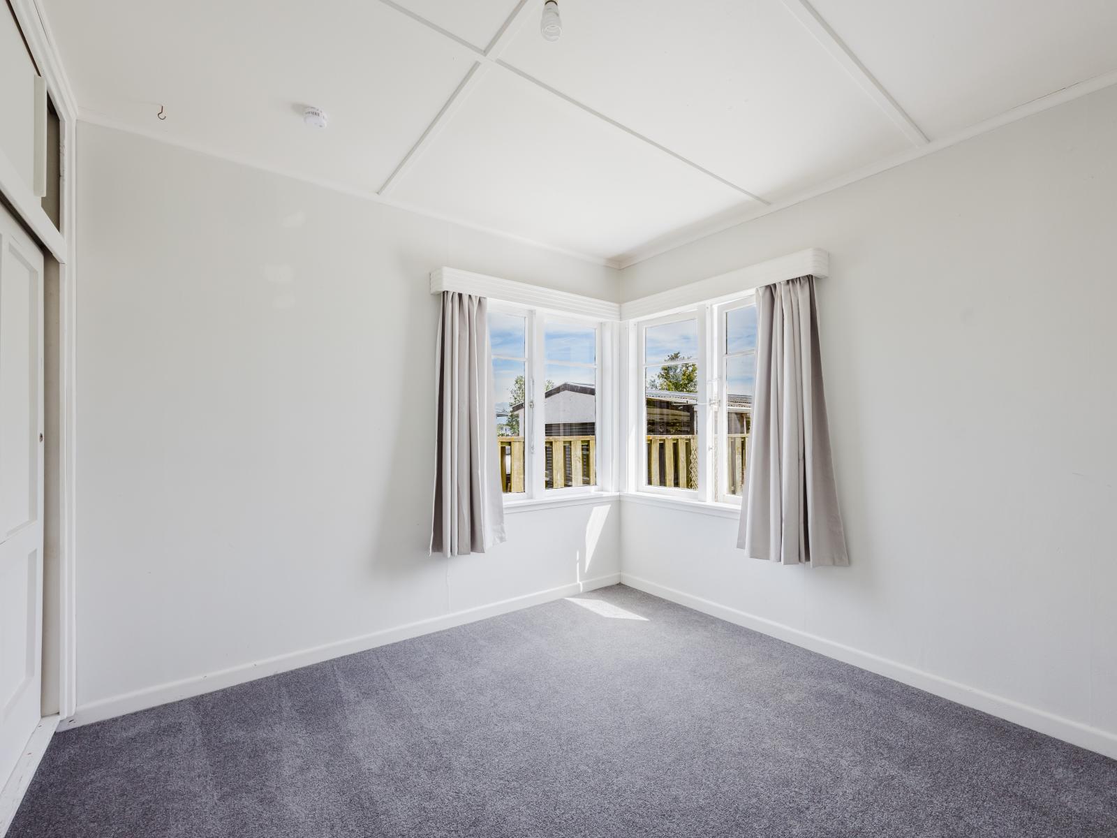 12 Woburn Street, Waipukurau