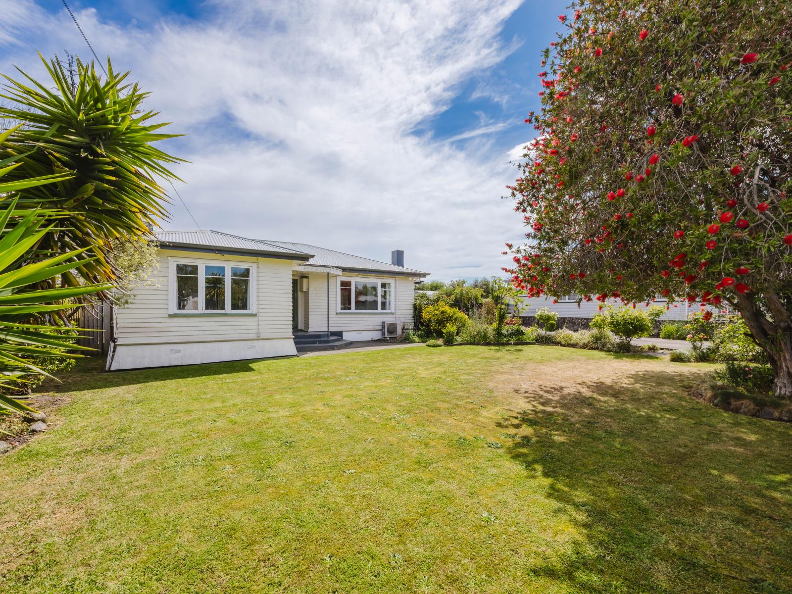 12 Woburn Street, Waipukurau