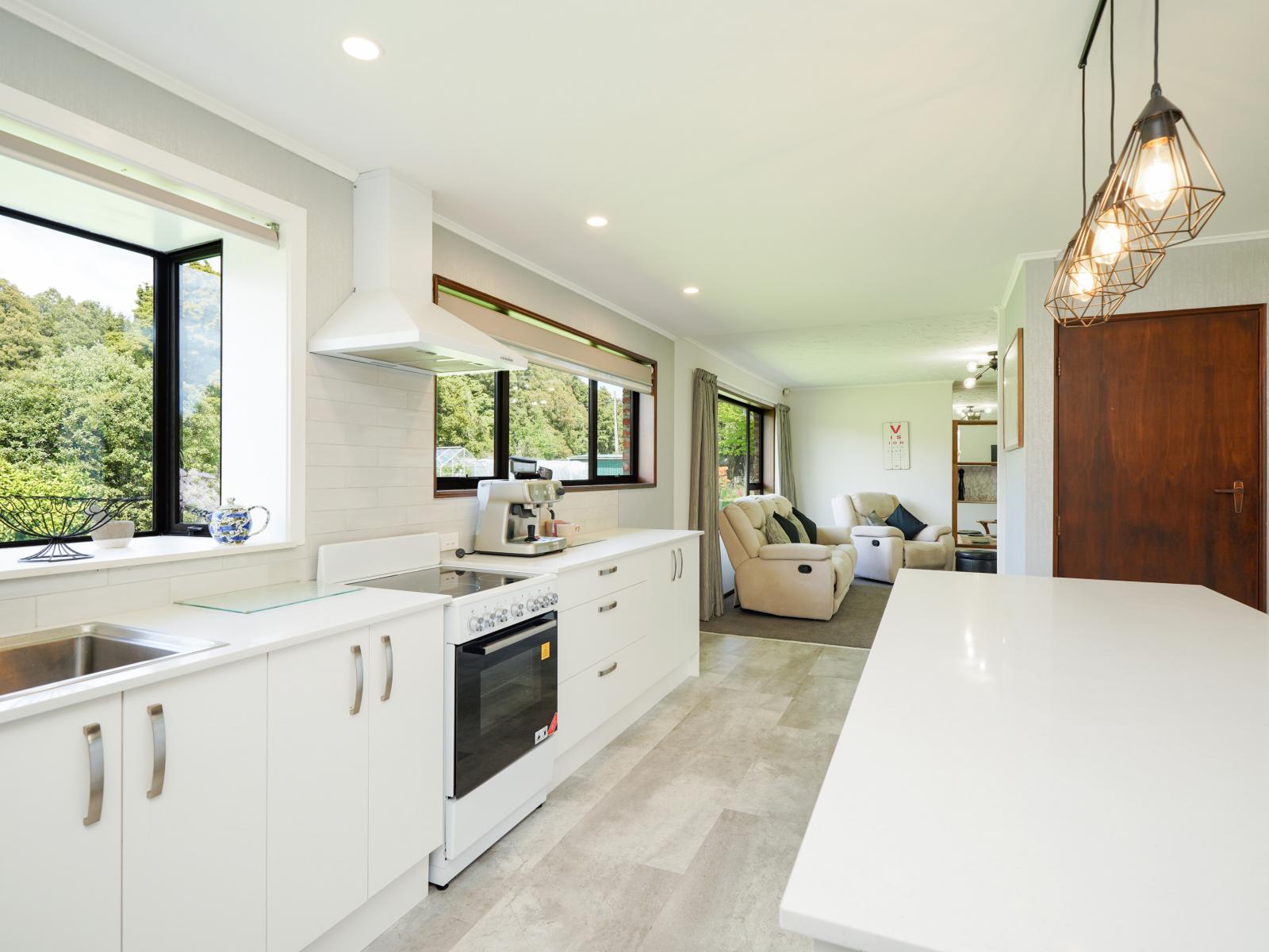 132 Grant Road, Otatara