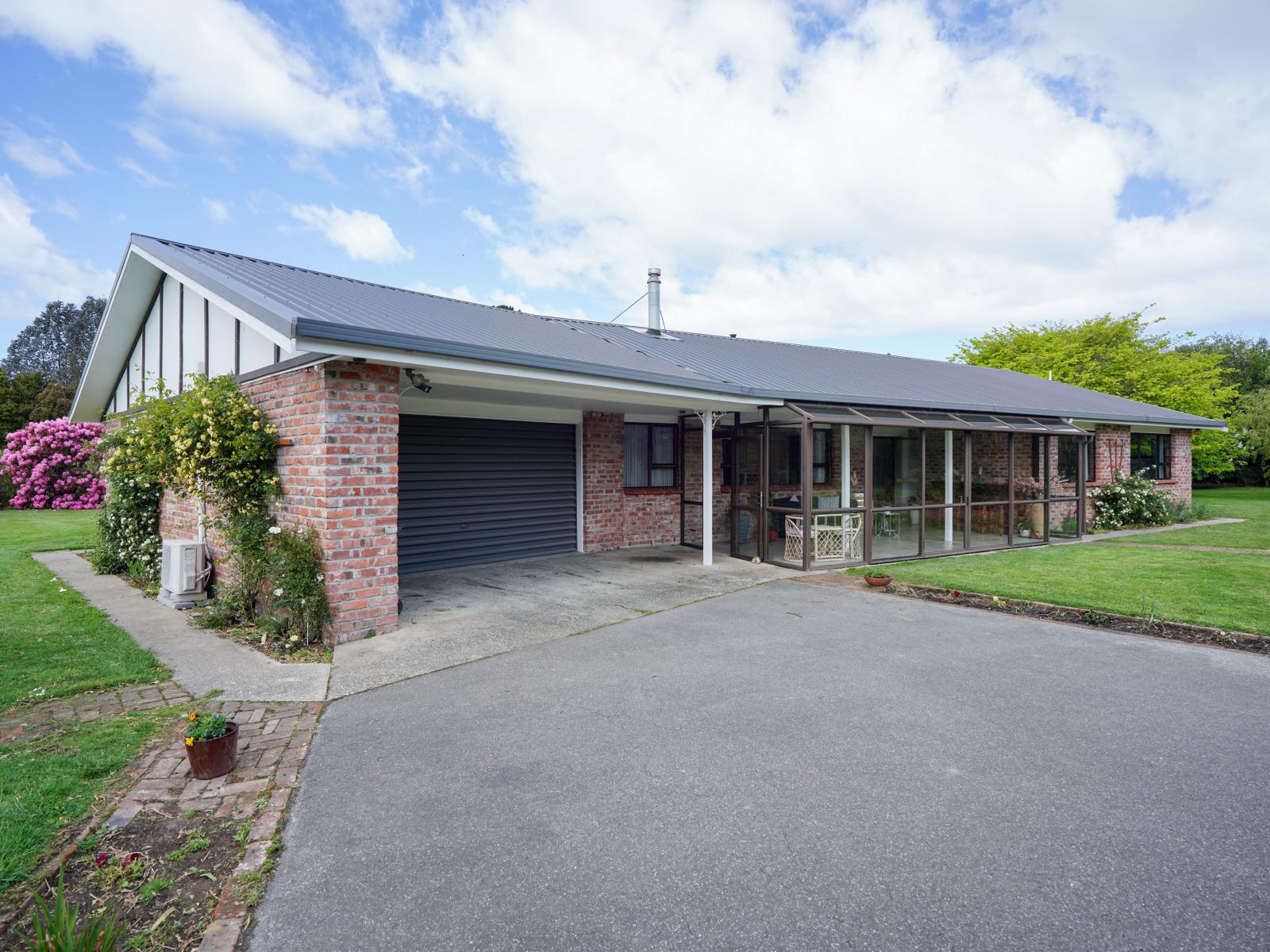 132 Grant Road, Otatara