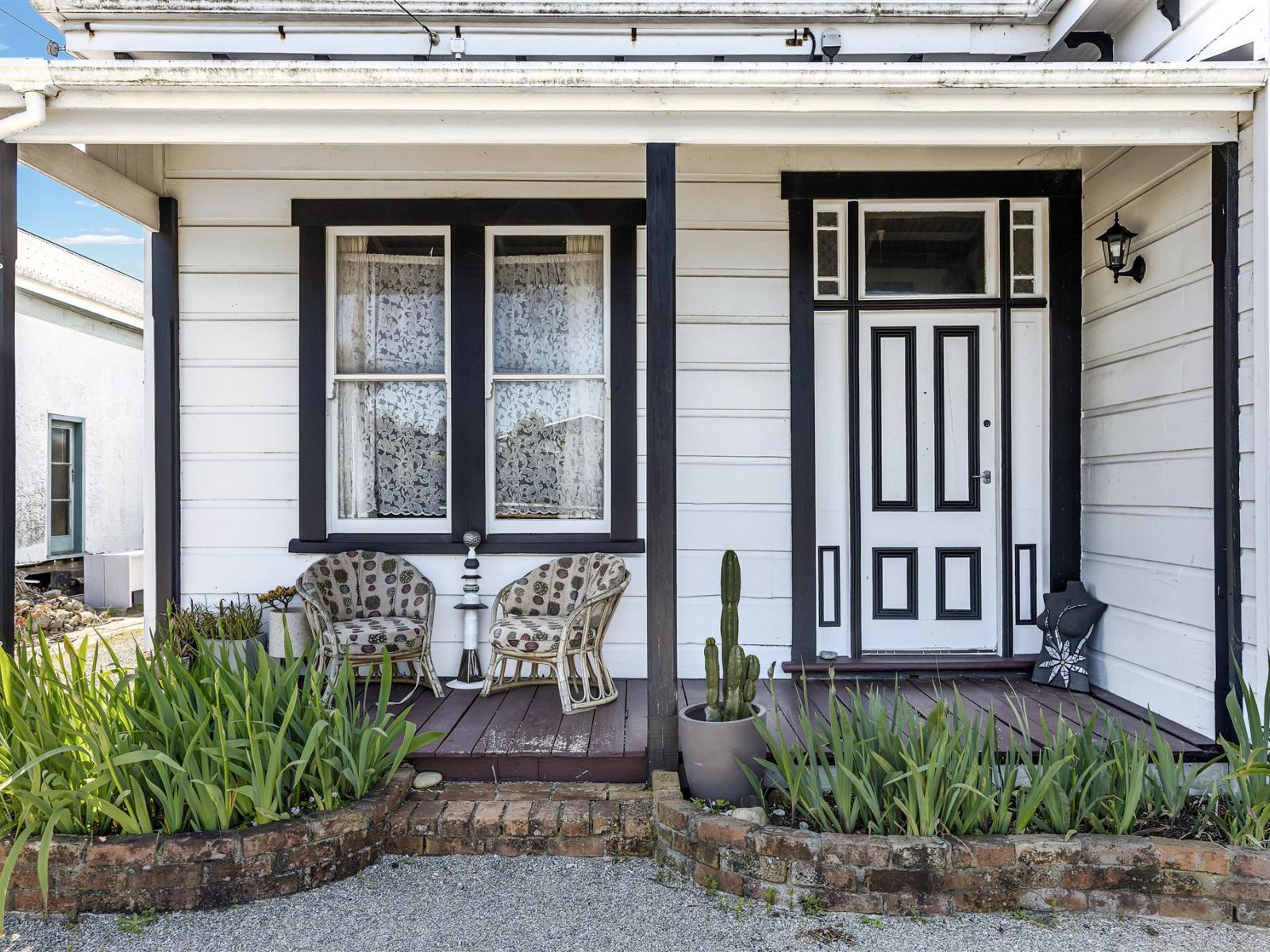 89 Derby Street, Westport