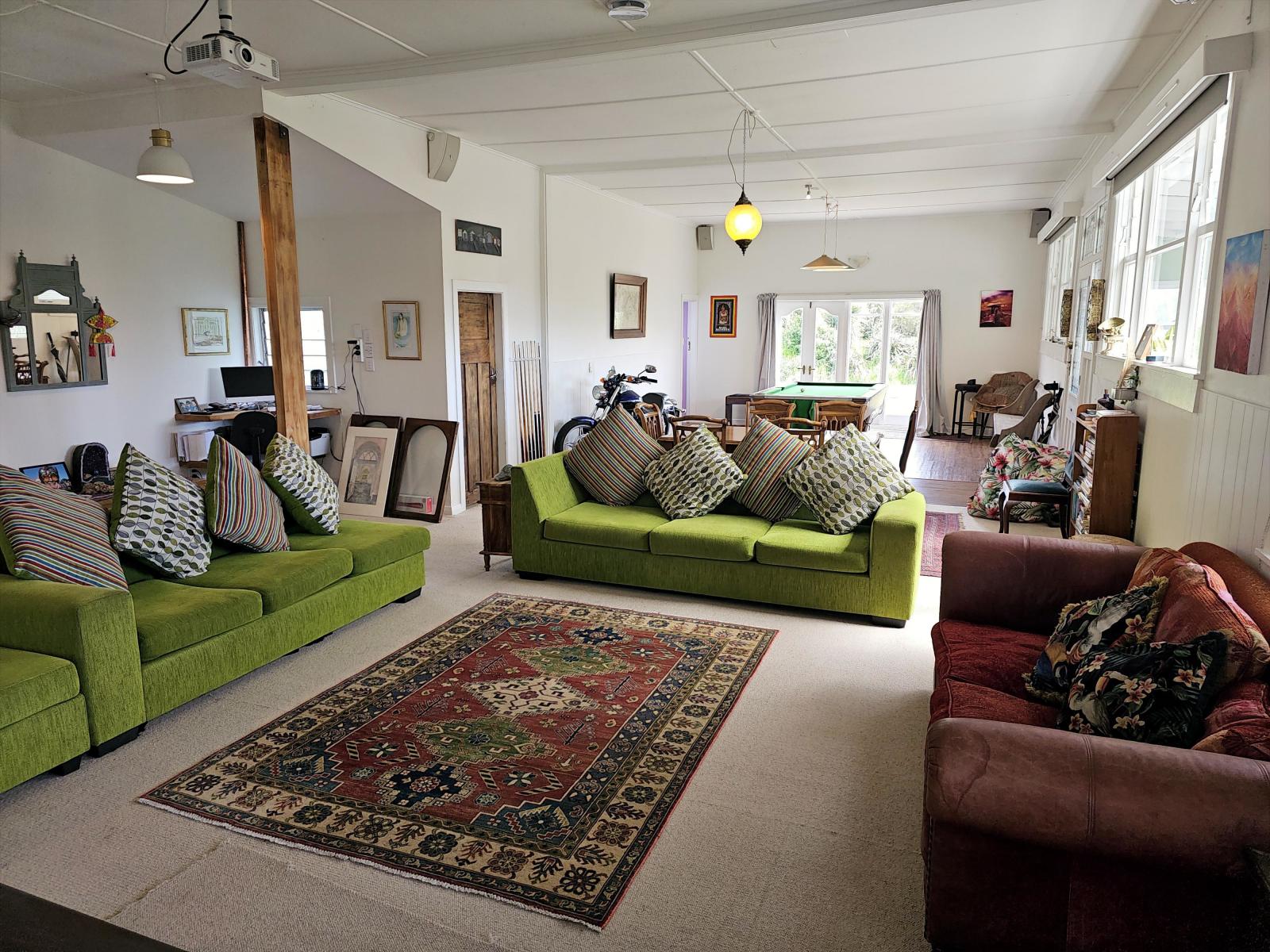 2/831 Fairdown Road, Westport Surrounds