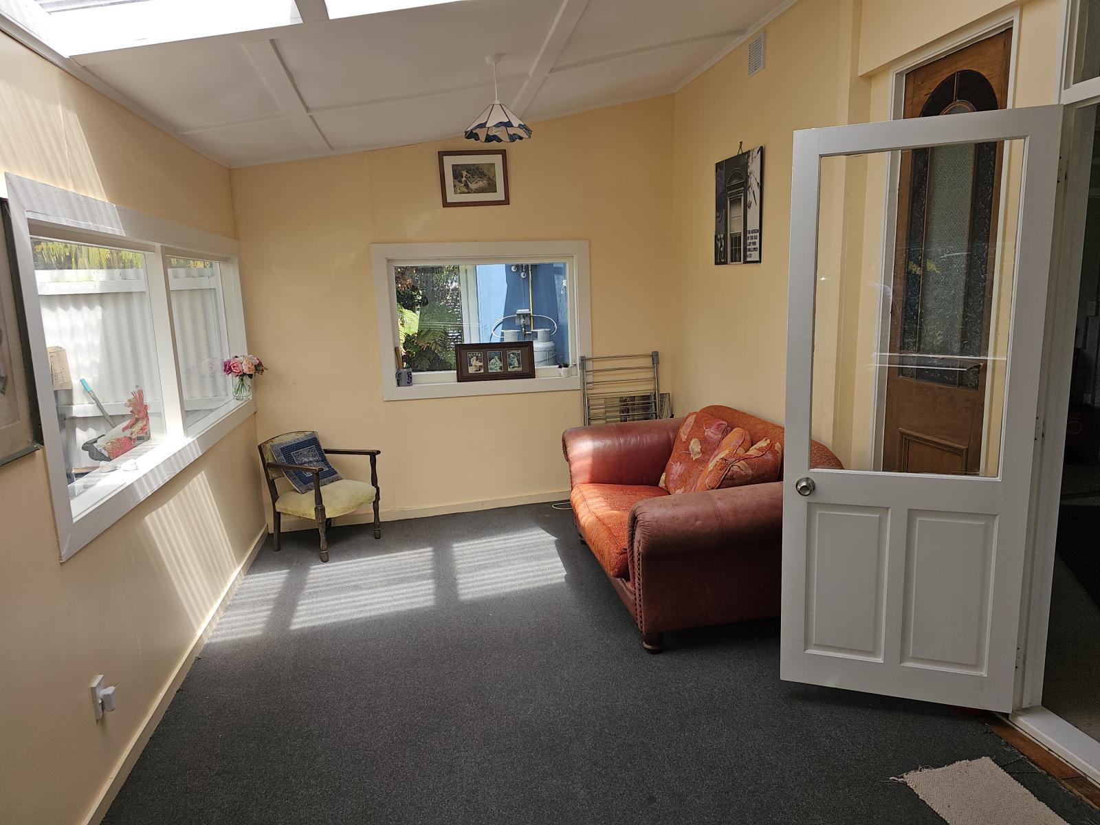 2/831 Fairdown Road, Westport Surrounds