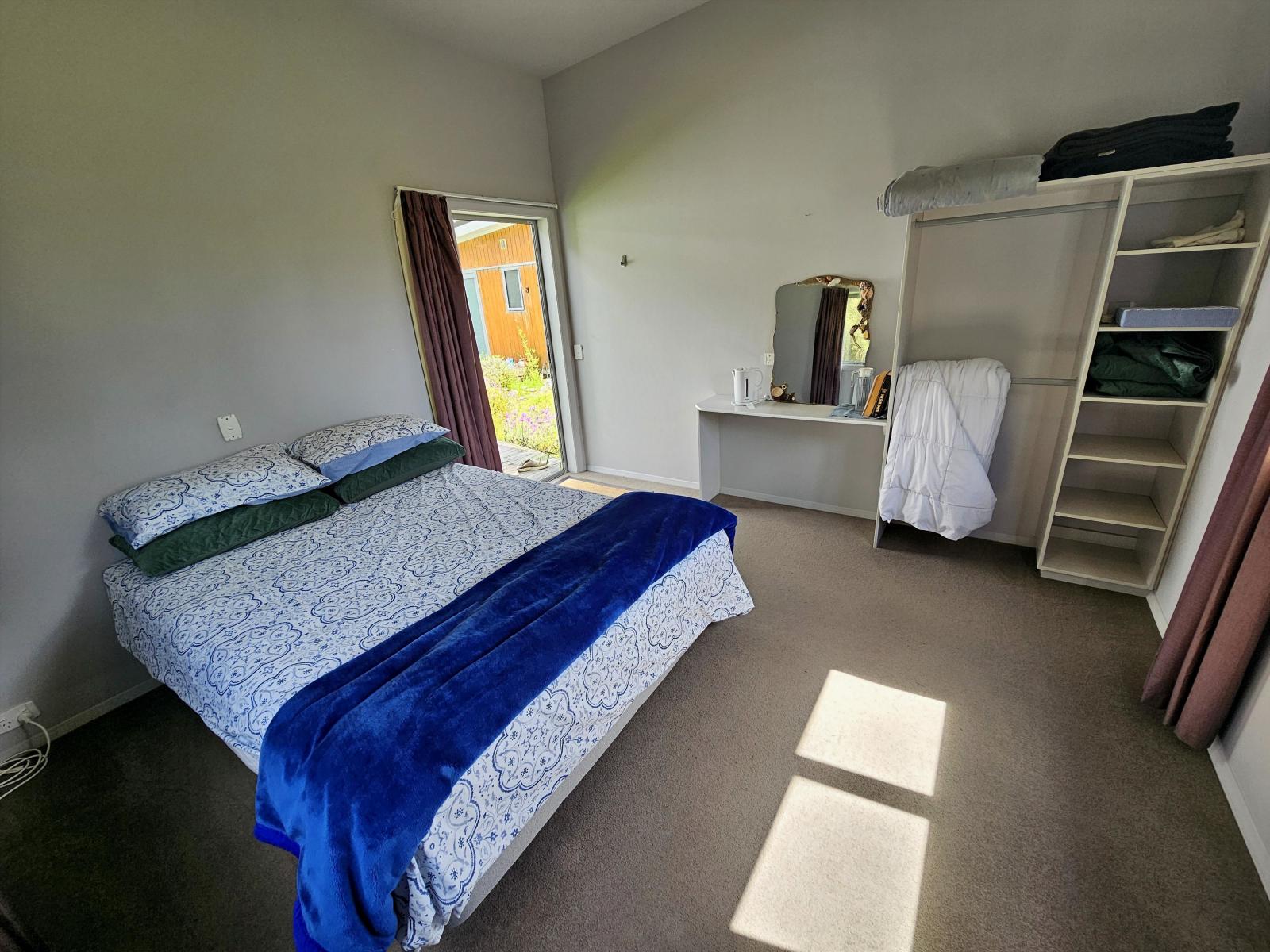 2/831 Fairdown Road, Westport Surrounds