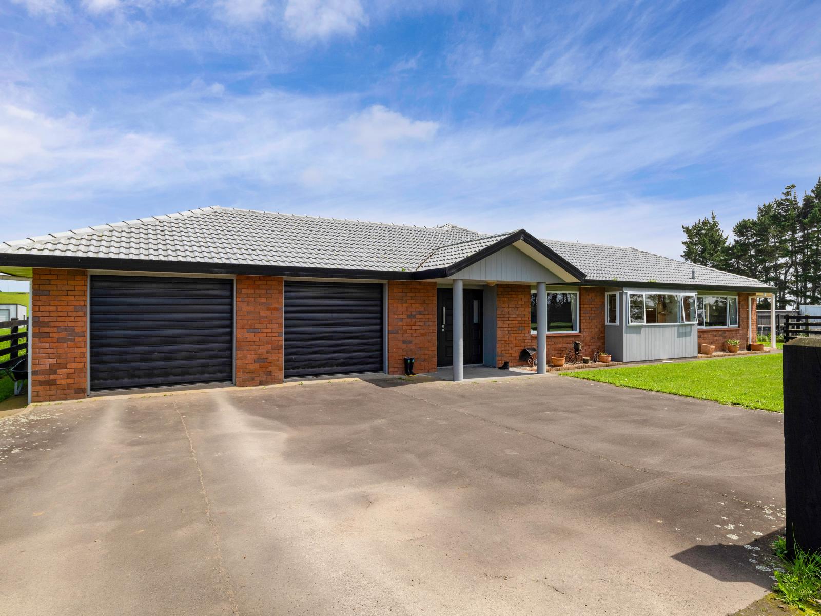 312 Corbett Road, Paraite