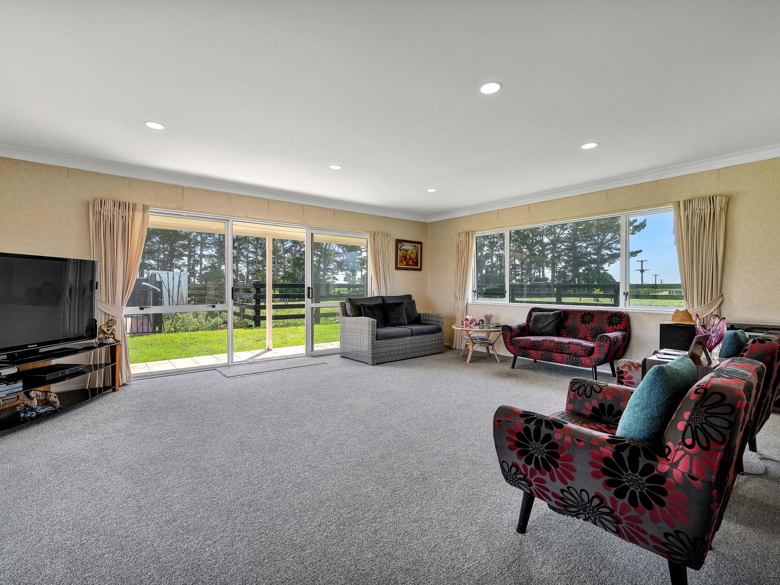 312 Corbett Road, Paraite