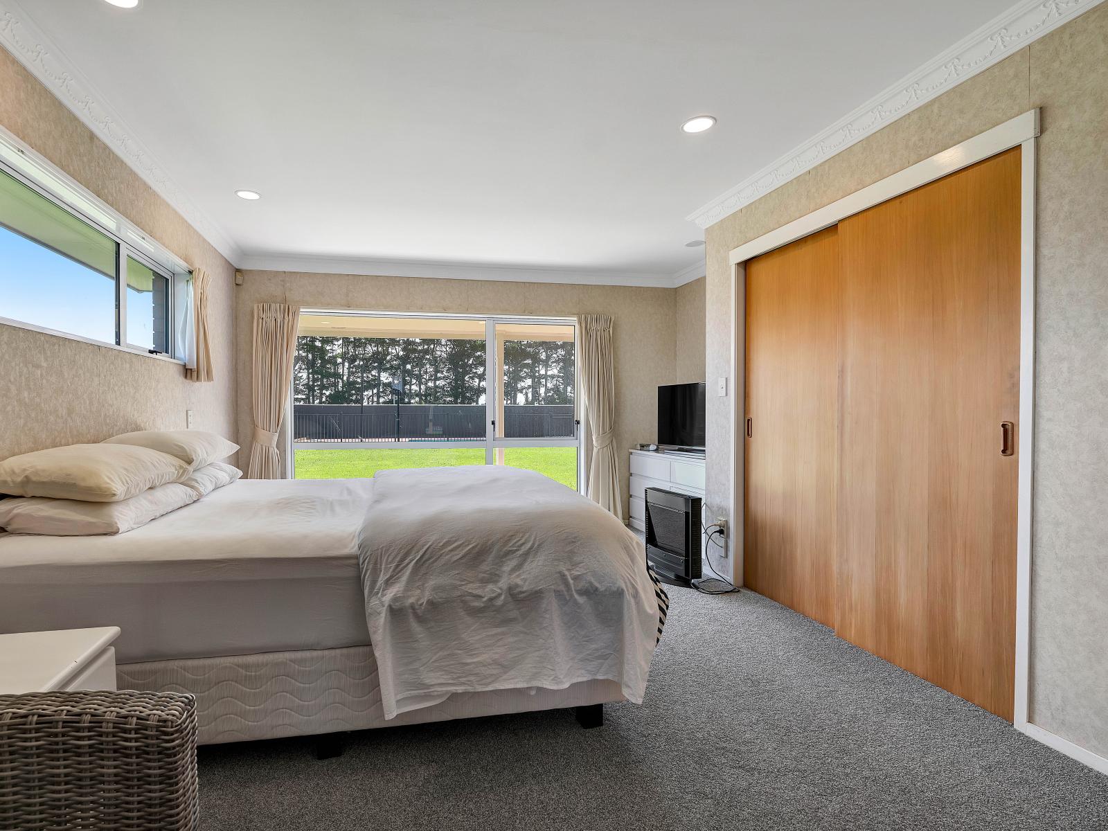 312 Corbett Road, Paraite