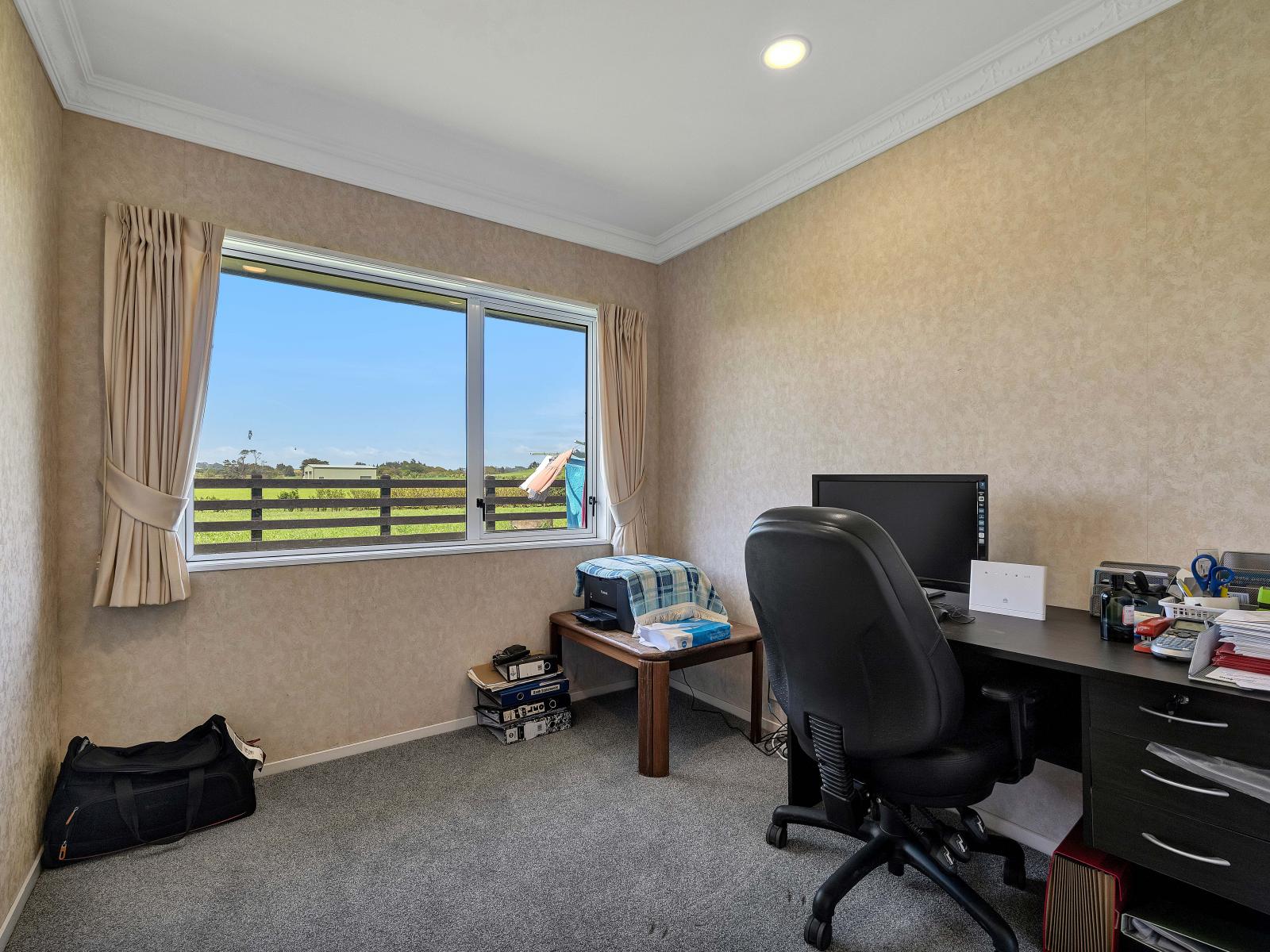 312 Corbett Road, Paraite