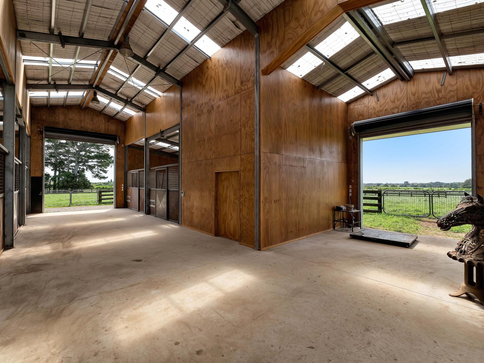 312 Corbett Road, Paraite