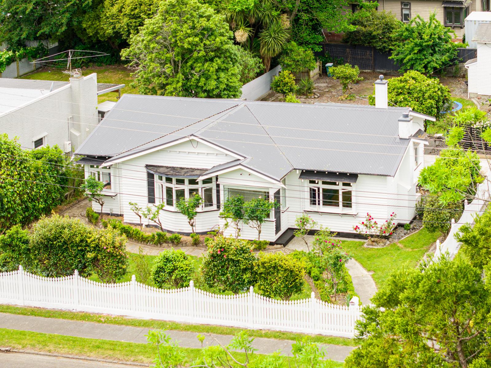 124 Anzac Parade, Whanganui East