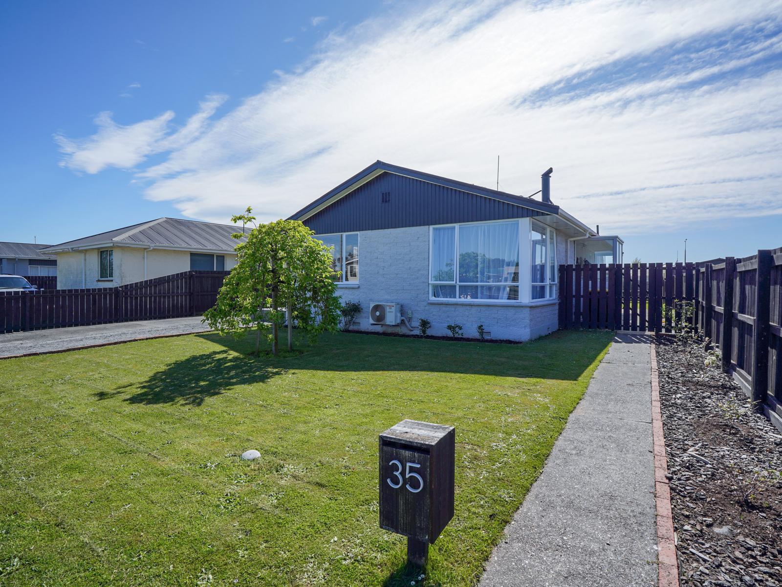 35 Lauder Crescent, Heidelberg