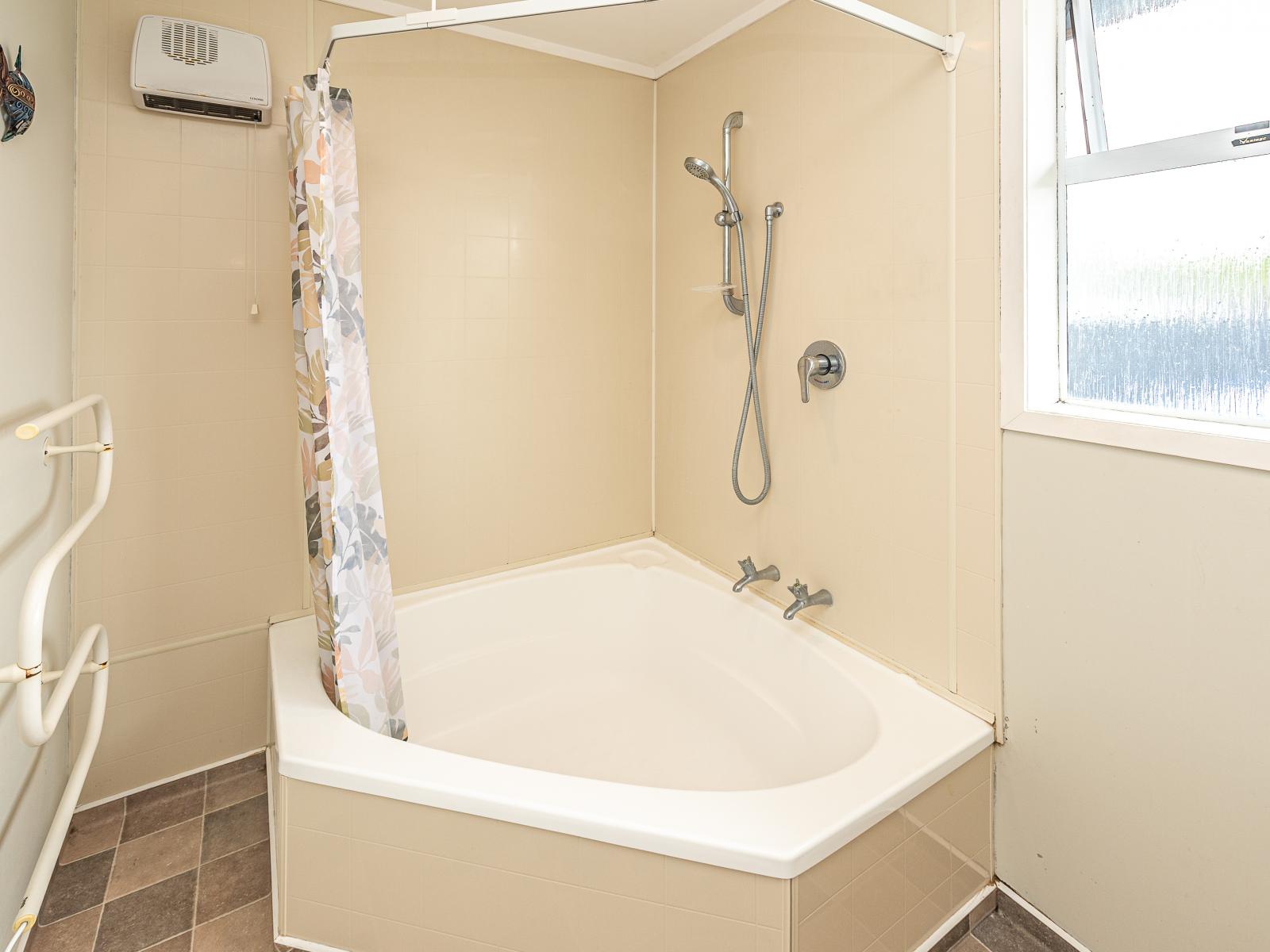 5 Broadhead Avenue, Tawhero