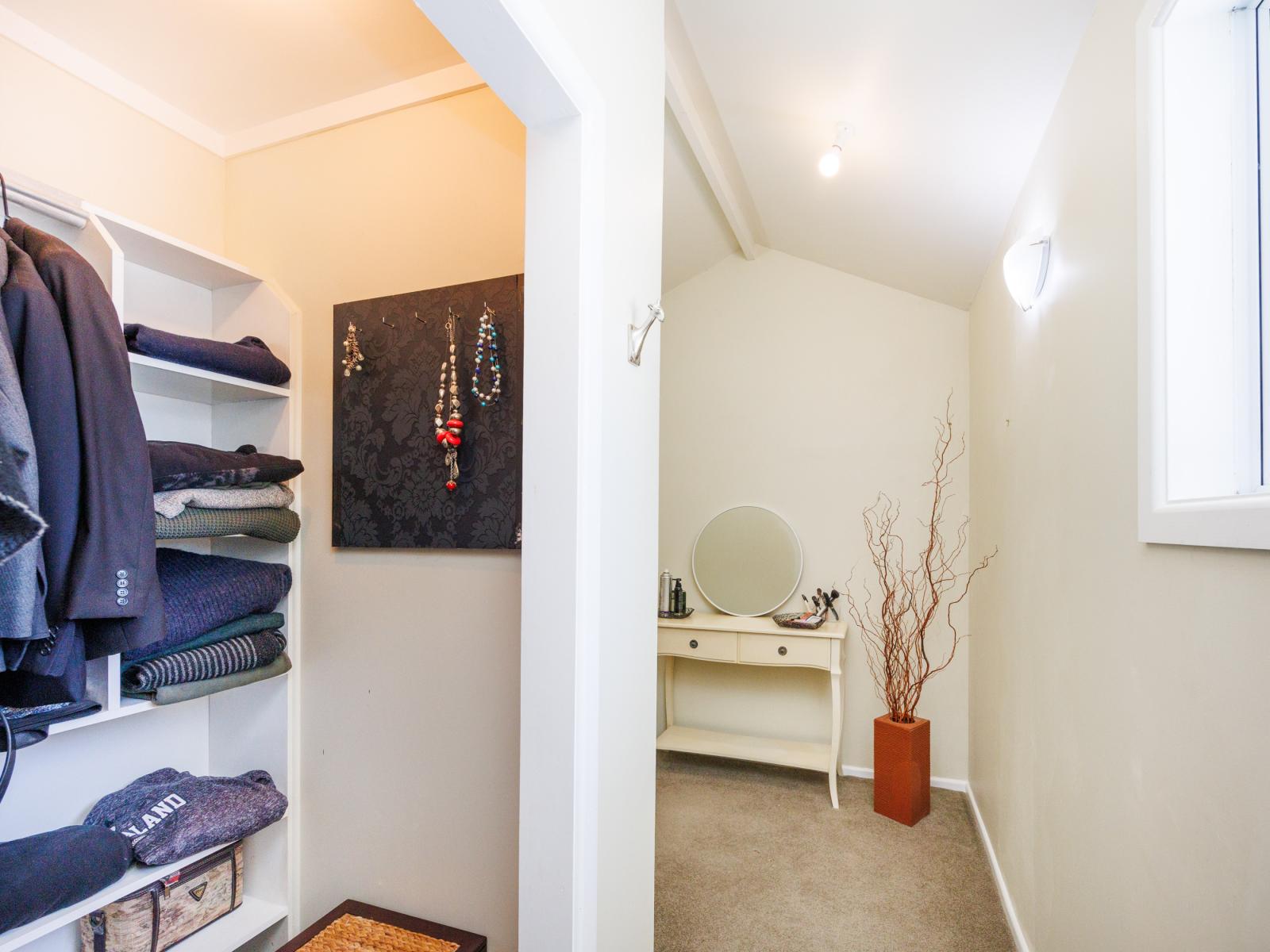 7 Poplar Grove, Bulls