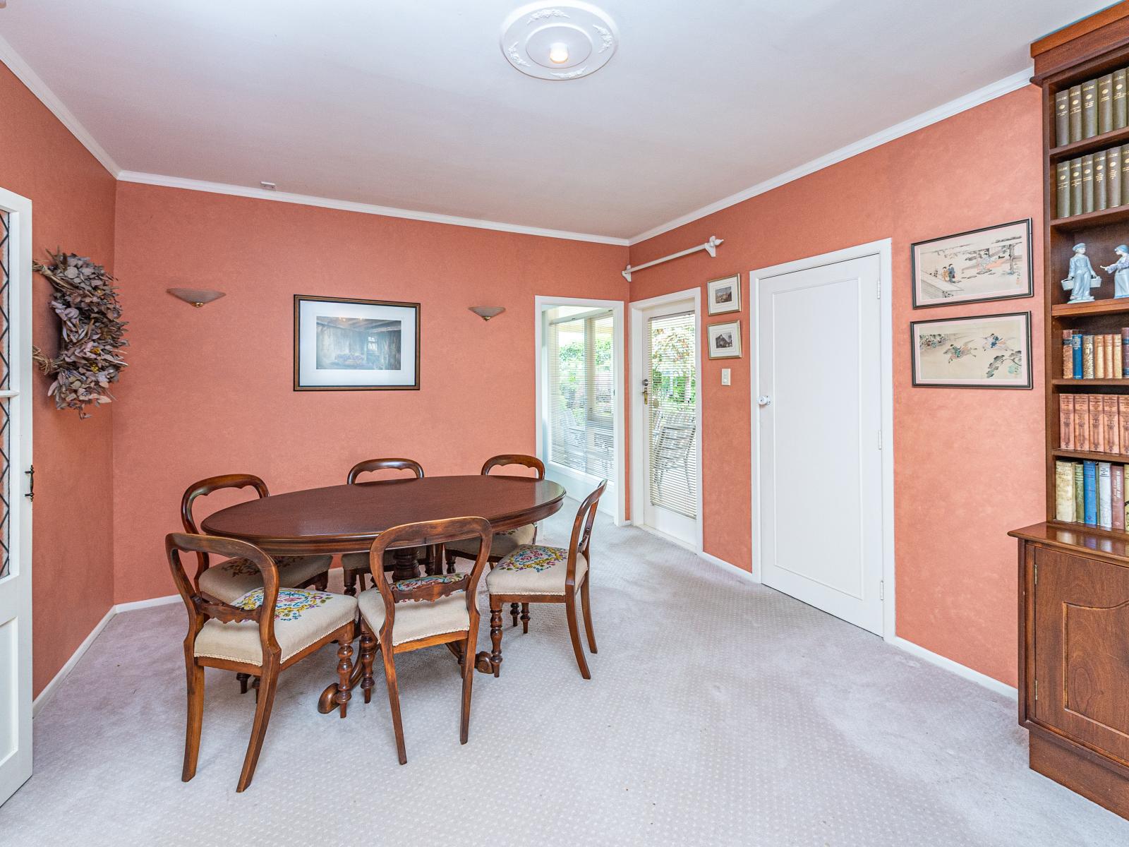 84 Great North Road, St Johns Hill