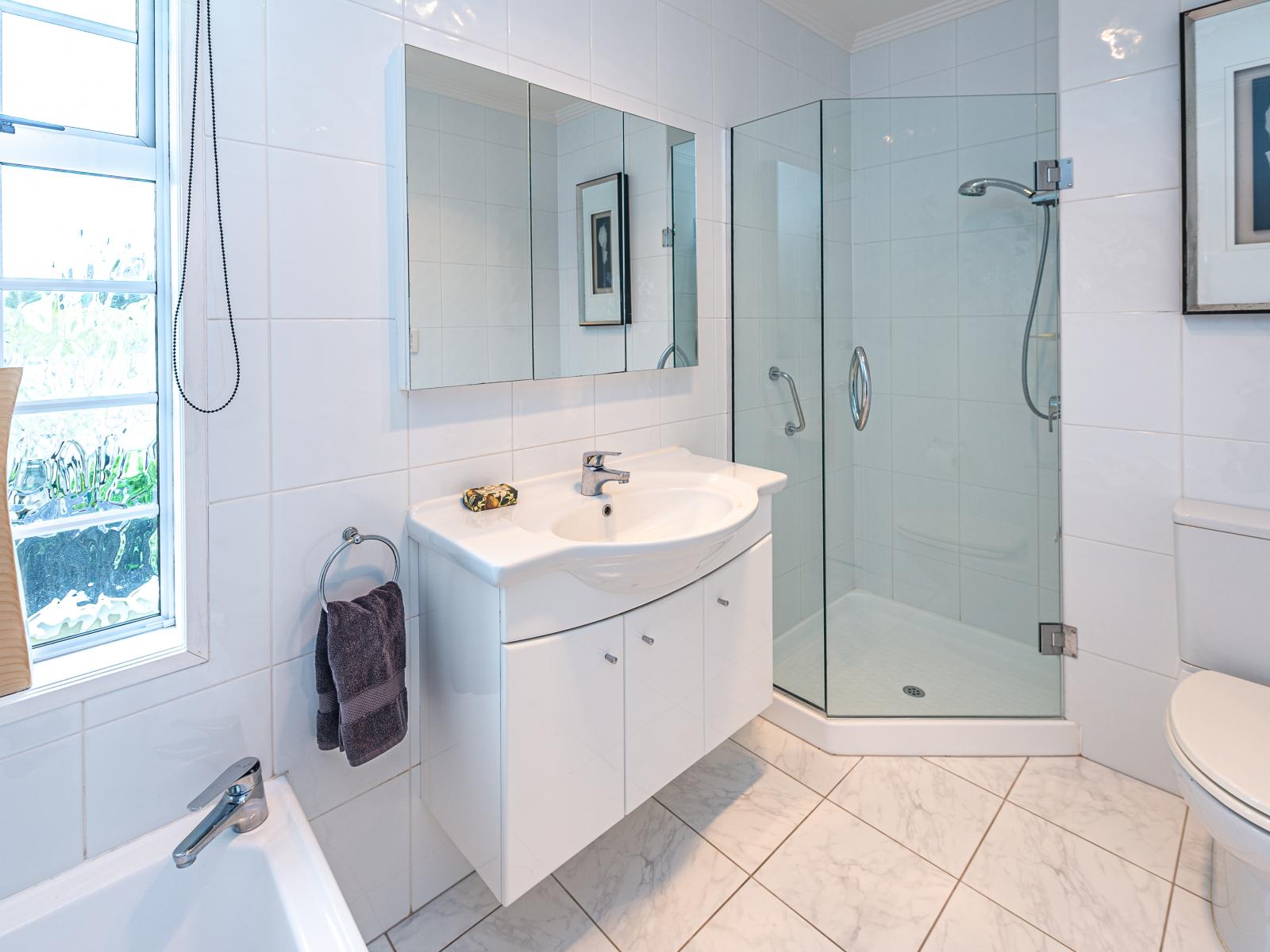 84 Great North Road, St Johns Hill