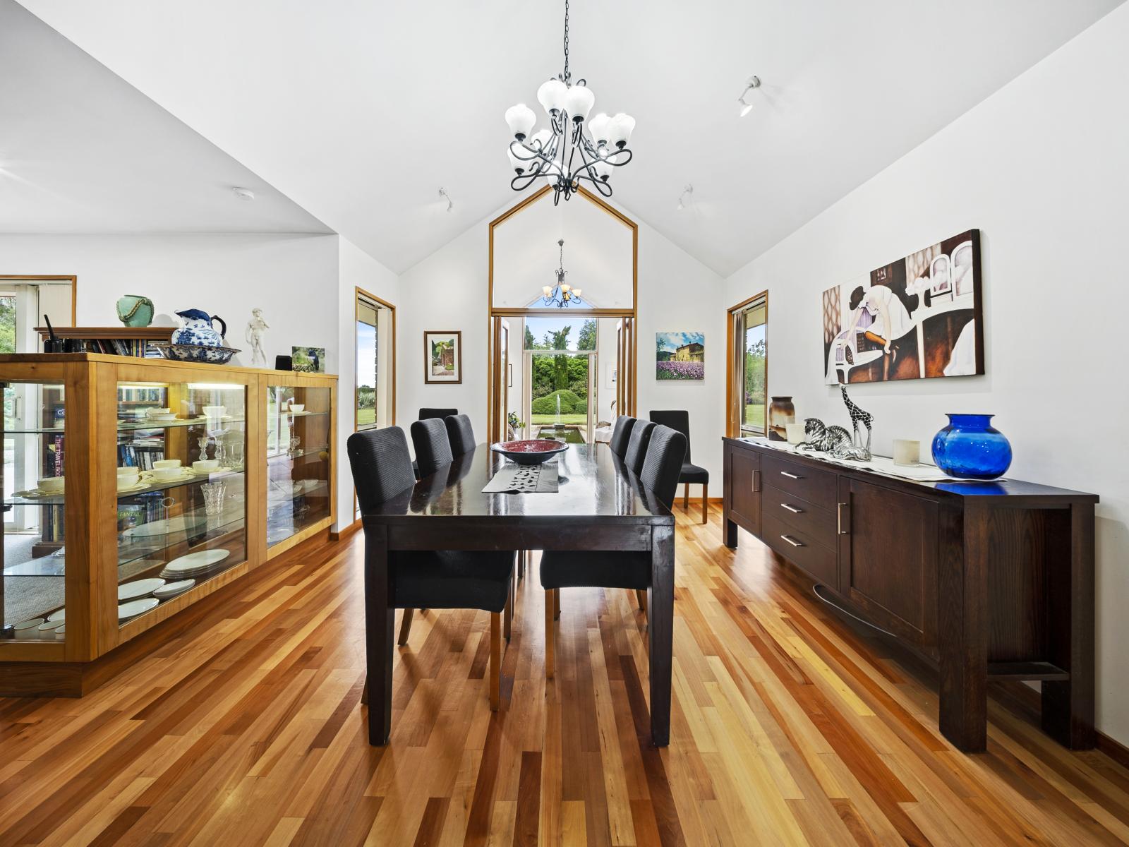 164 River Road, Lincoln