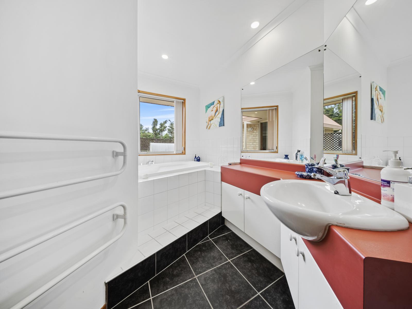 164 River Road, Lincoln