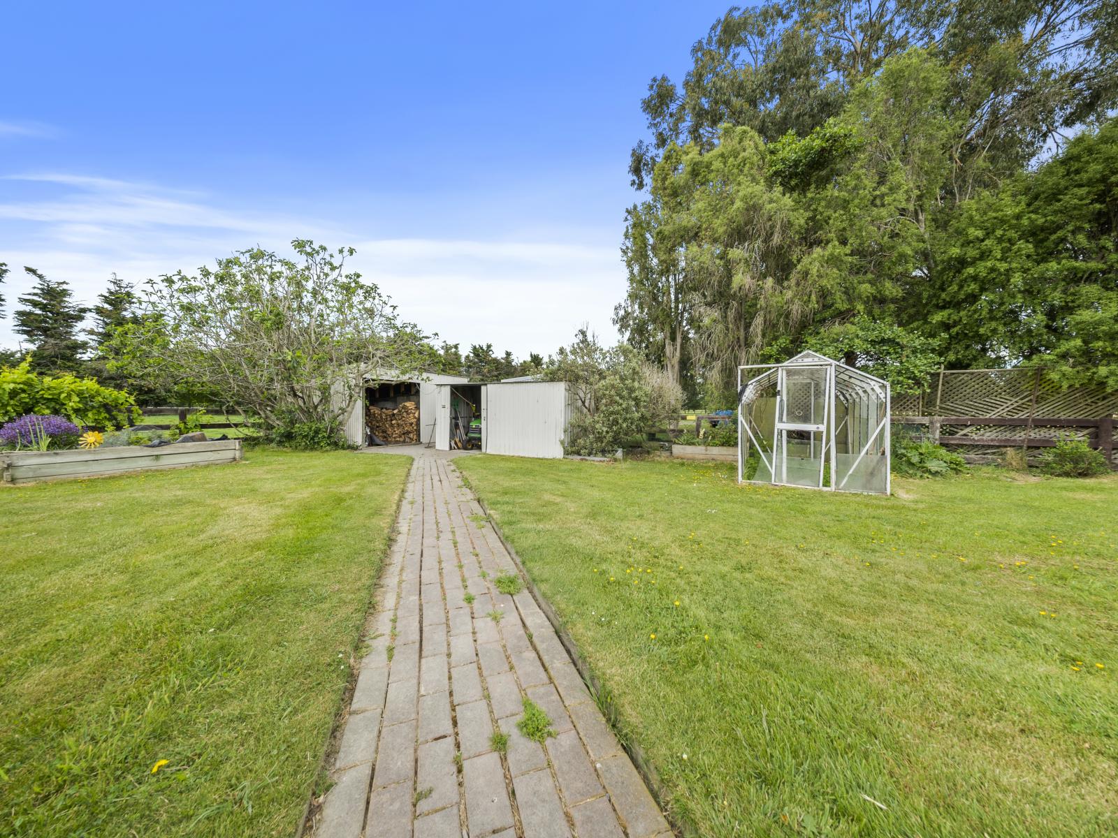 164 River Road, Lincoln