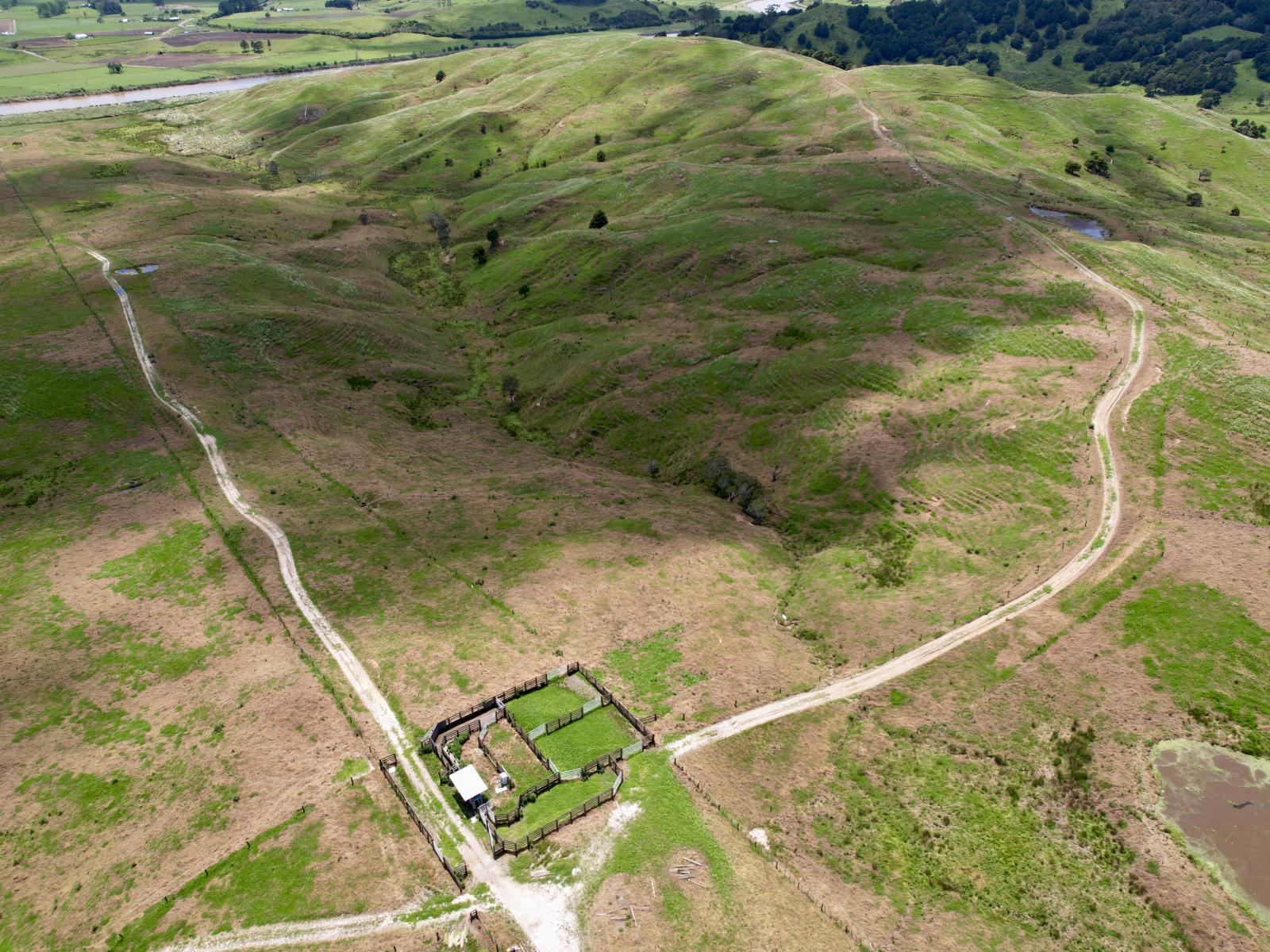 Pukehuia Road, Arapohue