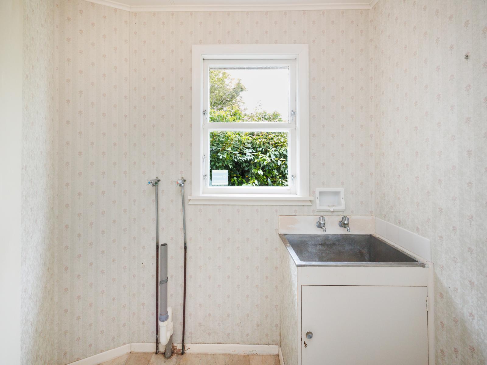 8 Somerset Crescent, Highbury