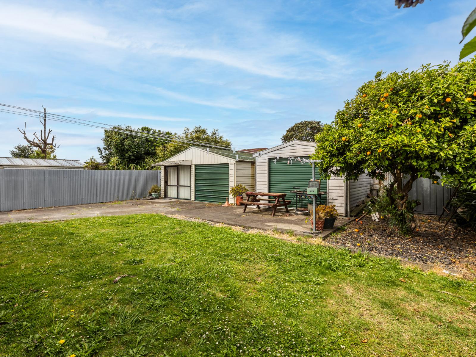 10 Foster Terrace, Onekawa