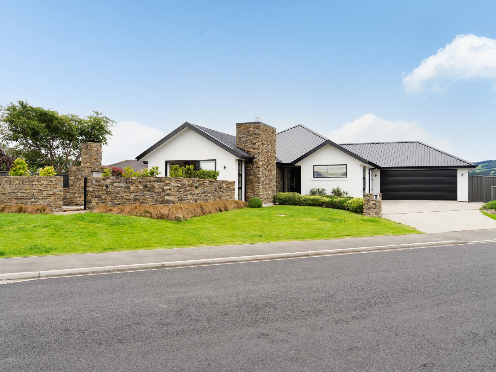 18 Caledonia Drive, Mosgiel