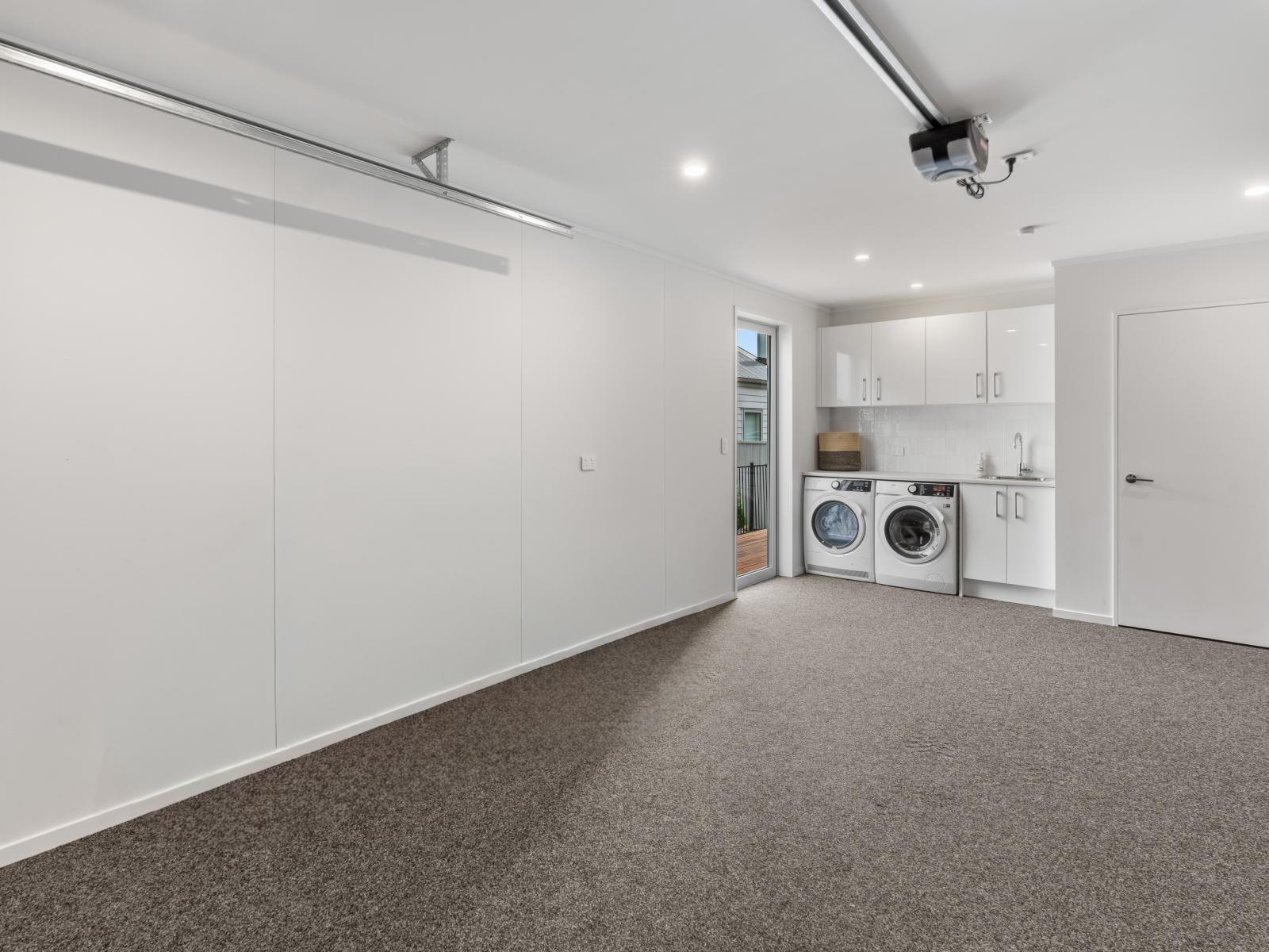 8 Stables Lane, Wingatui, Mosgiel