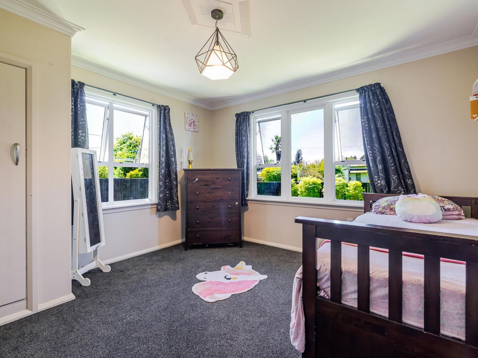 1 Halls Road, Pahiatua