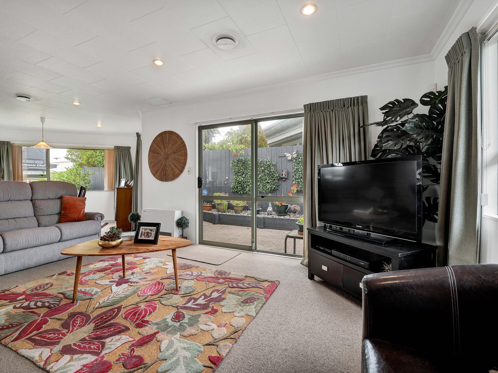 38 Tukapa Street, Westown