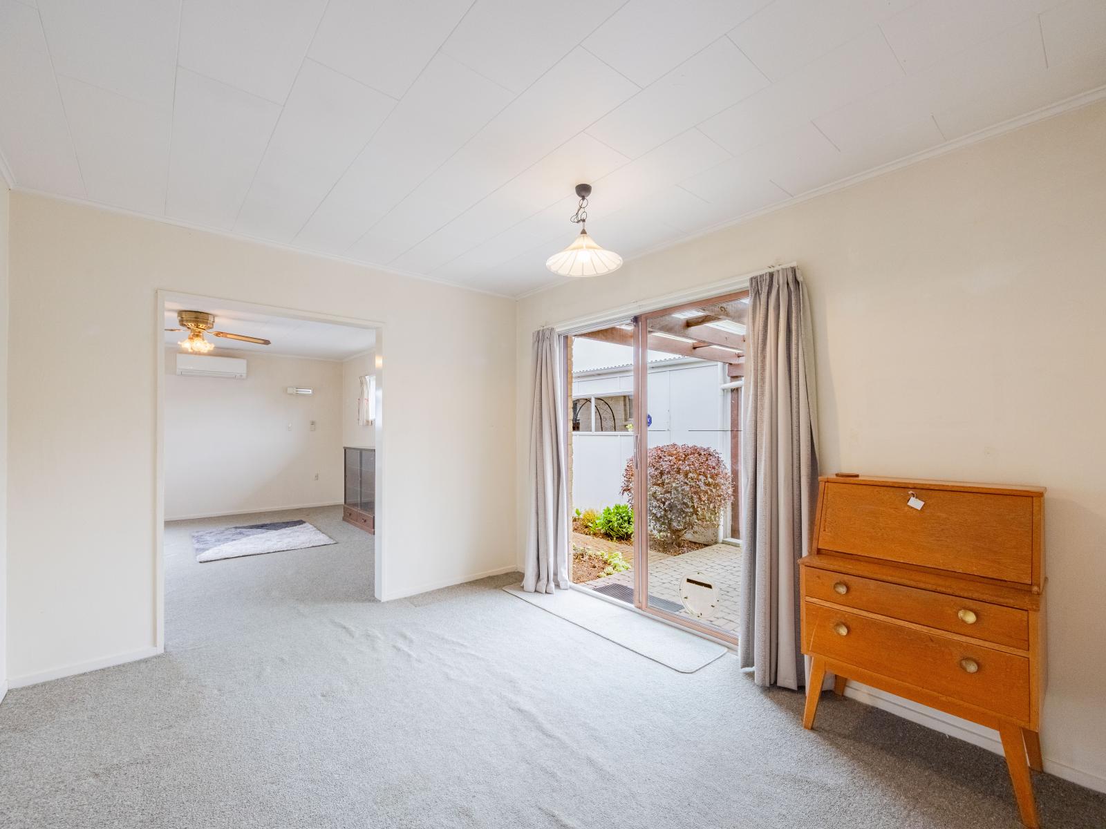 2/505 Whitehead Road, Mahora