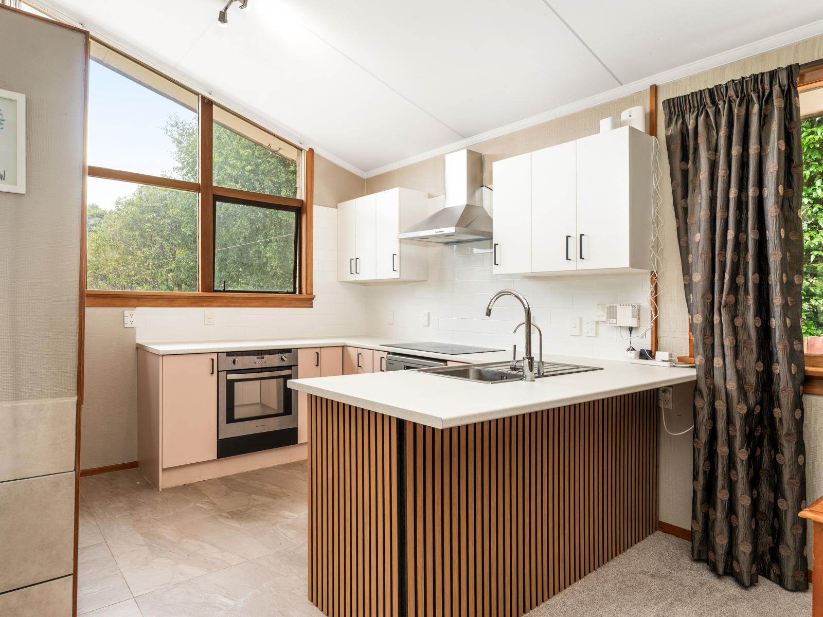 121 Barr Street, Kenmure